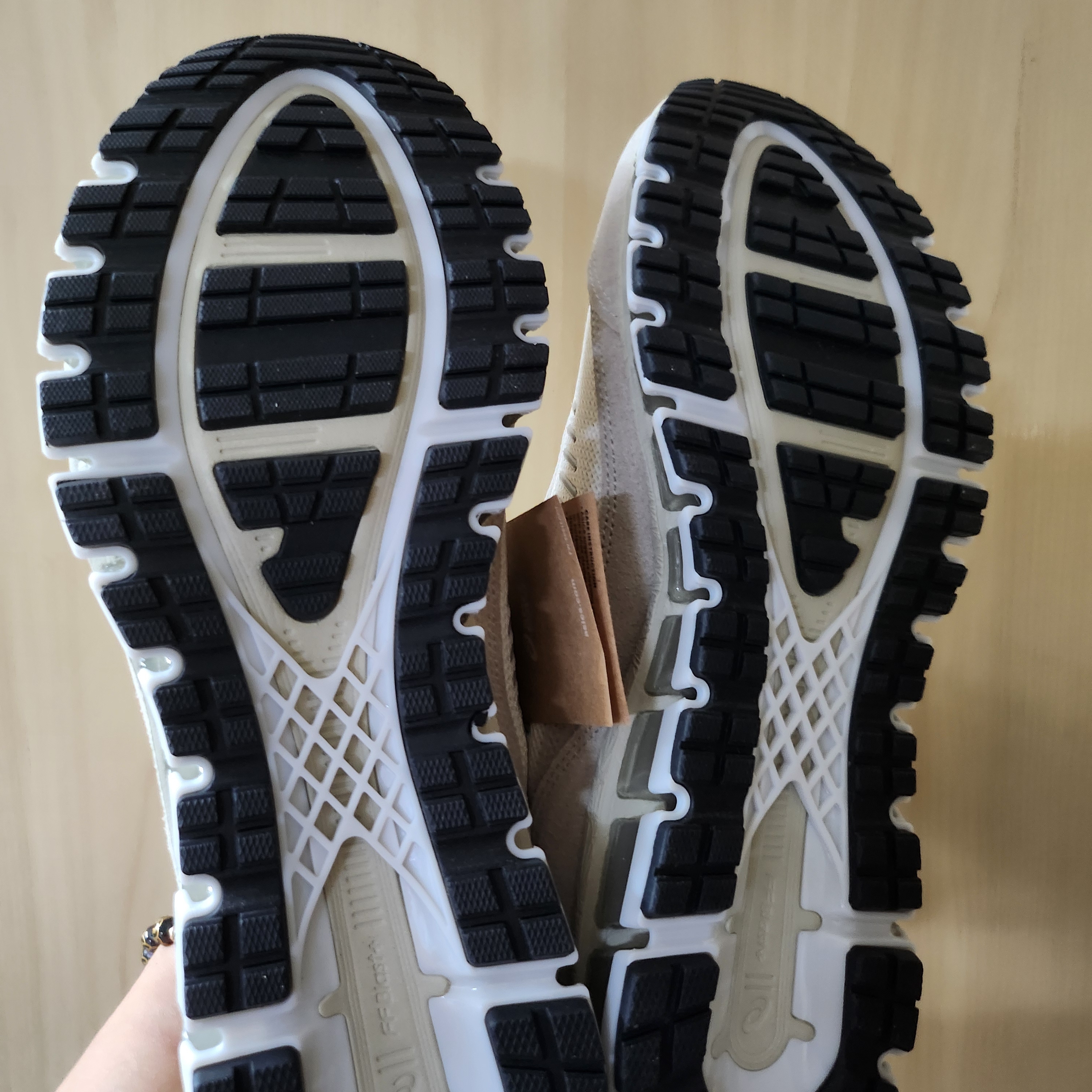 Asics Gel-Quantum 360 I AMP Pale Oak Wool 착용 스타일 - 4