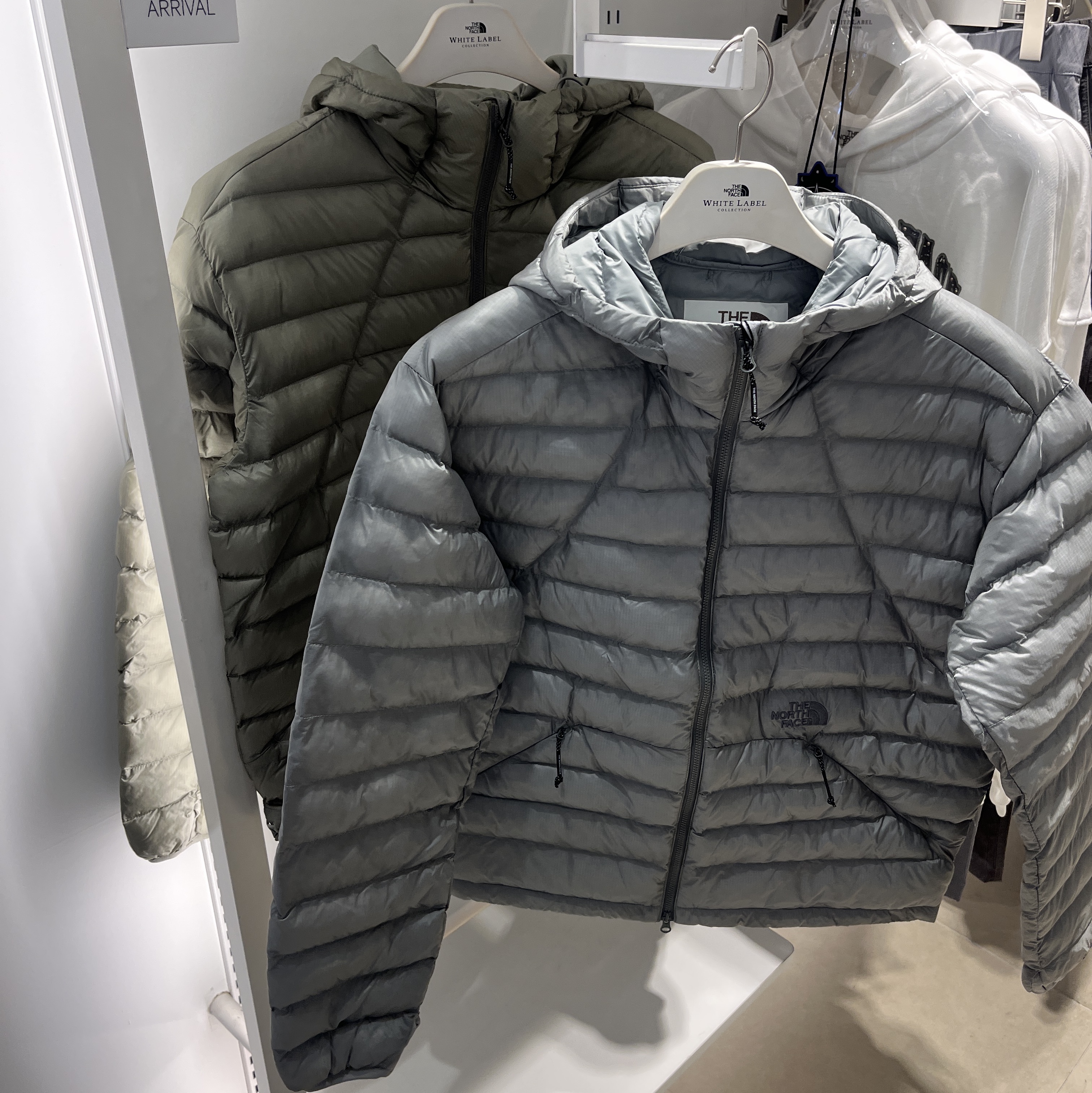 The North Face Ventus On Jacket Silver, The North Face Ventus On Jacket Light Khaki 착용 스타일