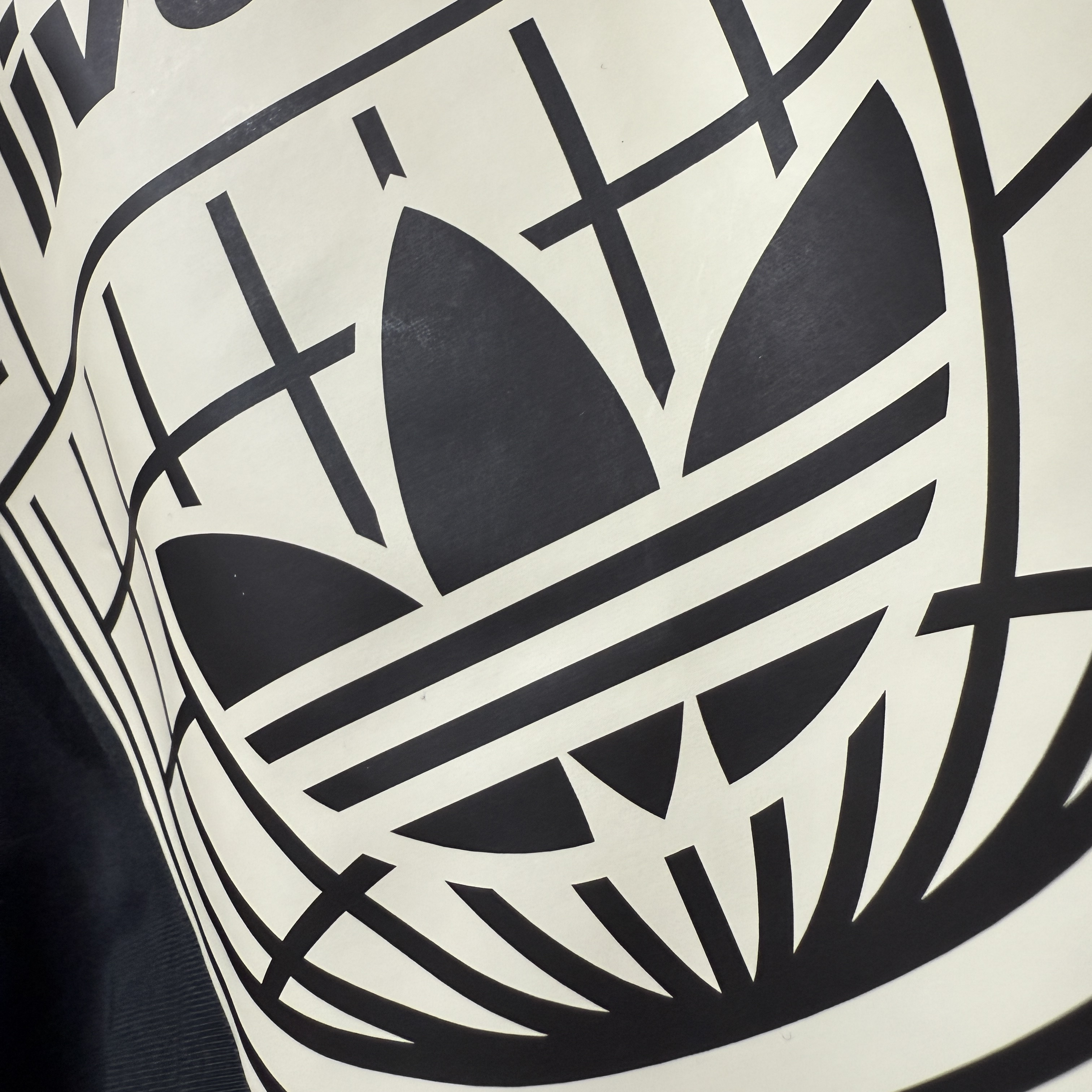 Adidas x Oasis Tour Firebird Track Top Black - US Sizing, Adidas x Oasis Tour Firebird Track Top Night Indigo - US Sizing 착용 스타일 - 5