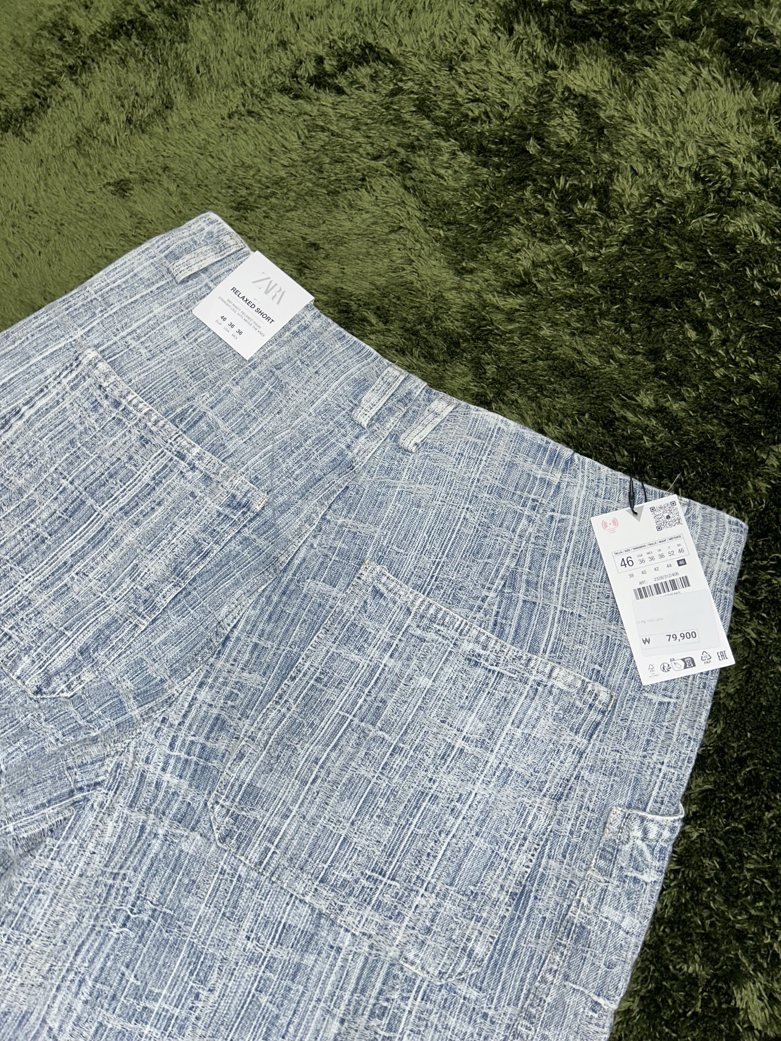 Zara Jacquard Denim Bermuda Shorts Light Blue 착용 스타일 - 7