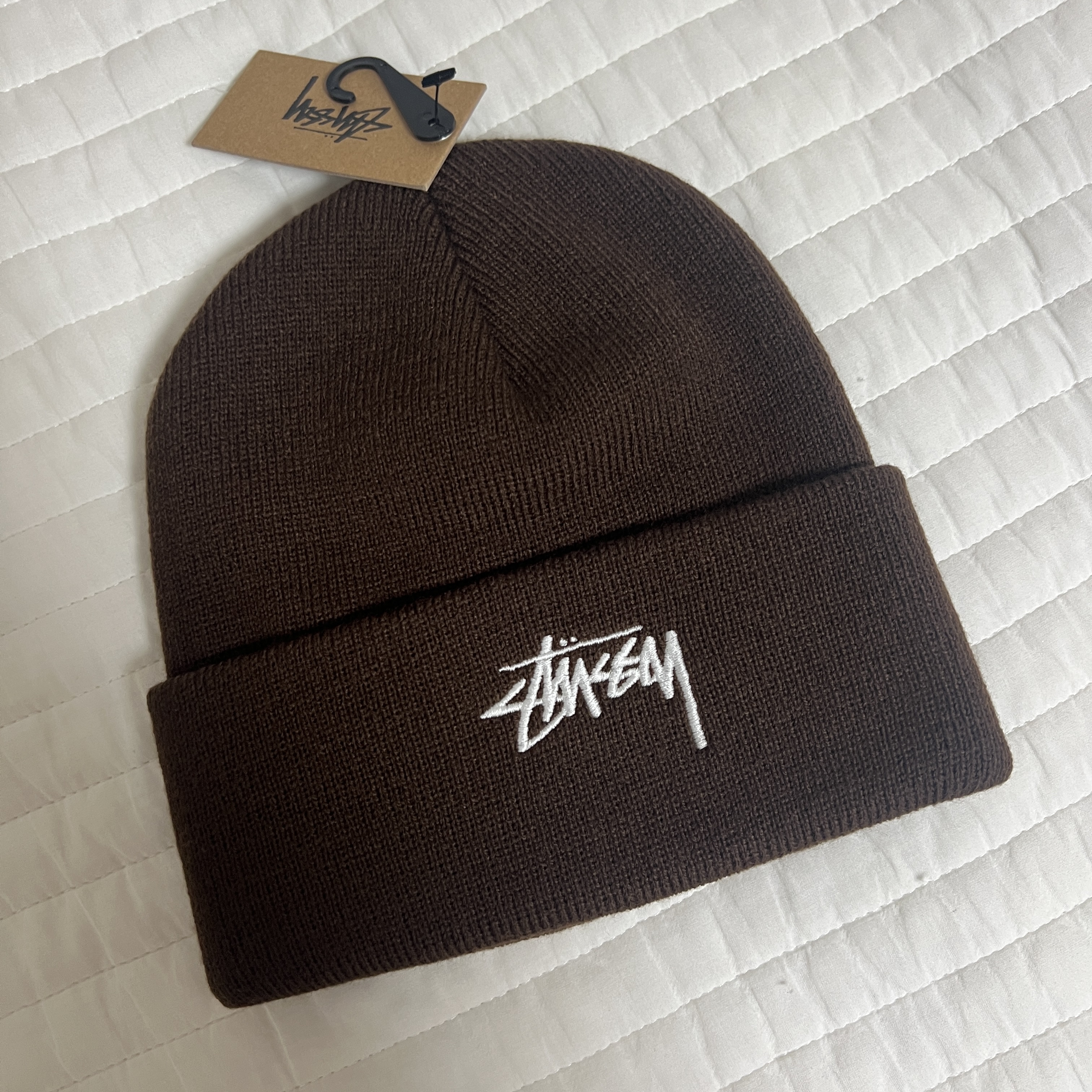 Stussy Stock Cuff Beanie Coffee 착용 스타일