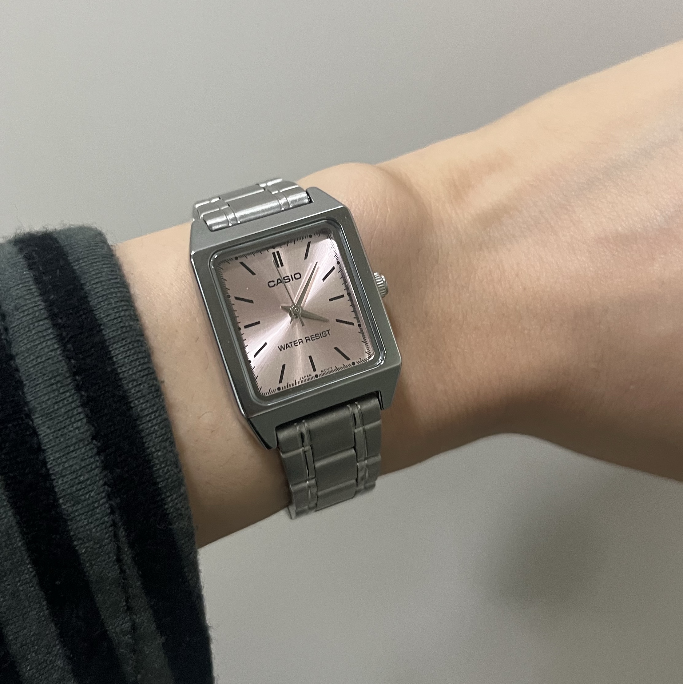 Casio LTP-V007D-4E 착용 스타일 - 1