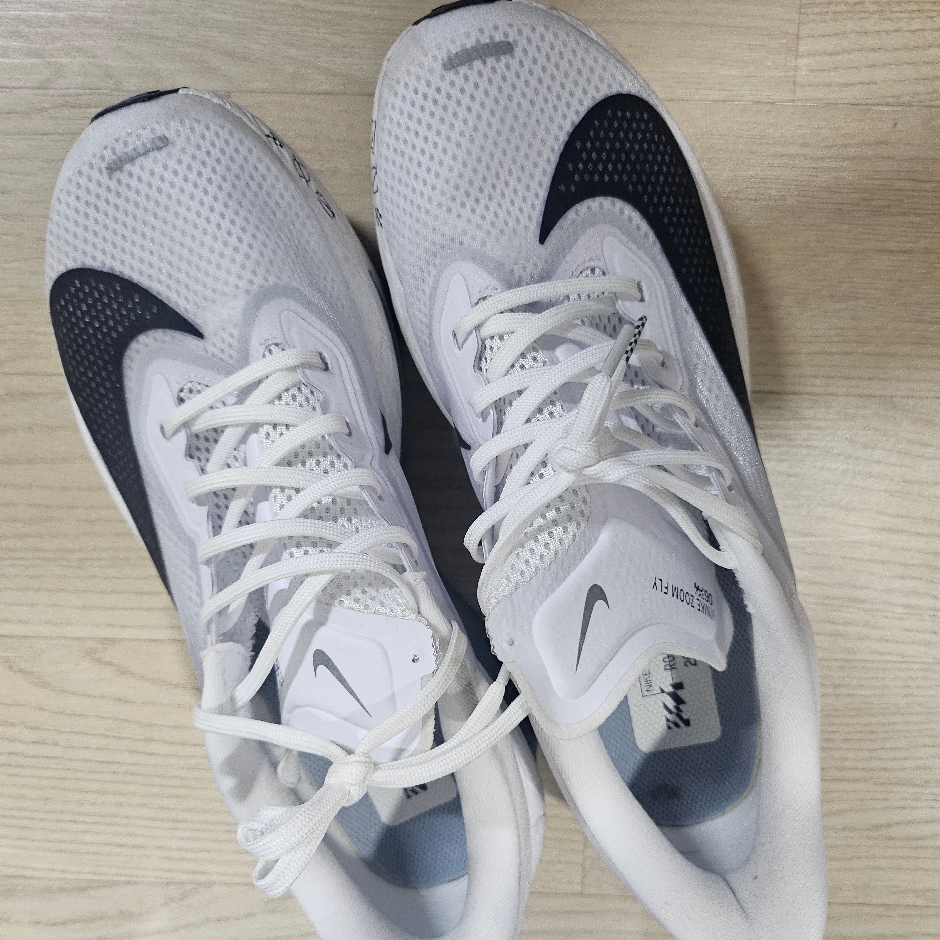 Nike Zoom Fly 6 White Pure Platinum 착용 스타일