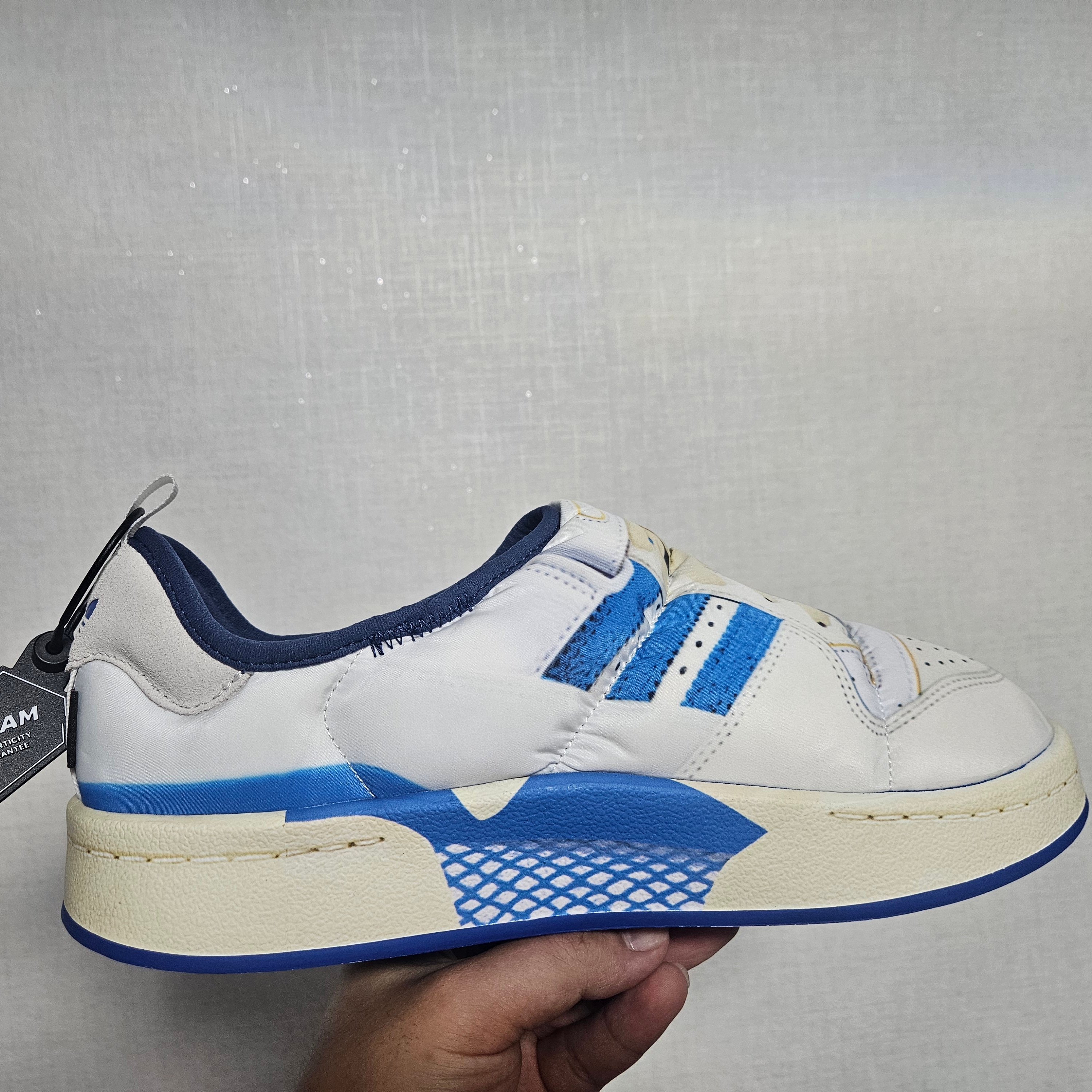Adidas Puffylette Forum 84 Cloud White 착용 스타일 - 2