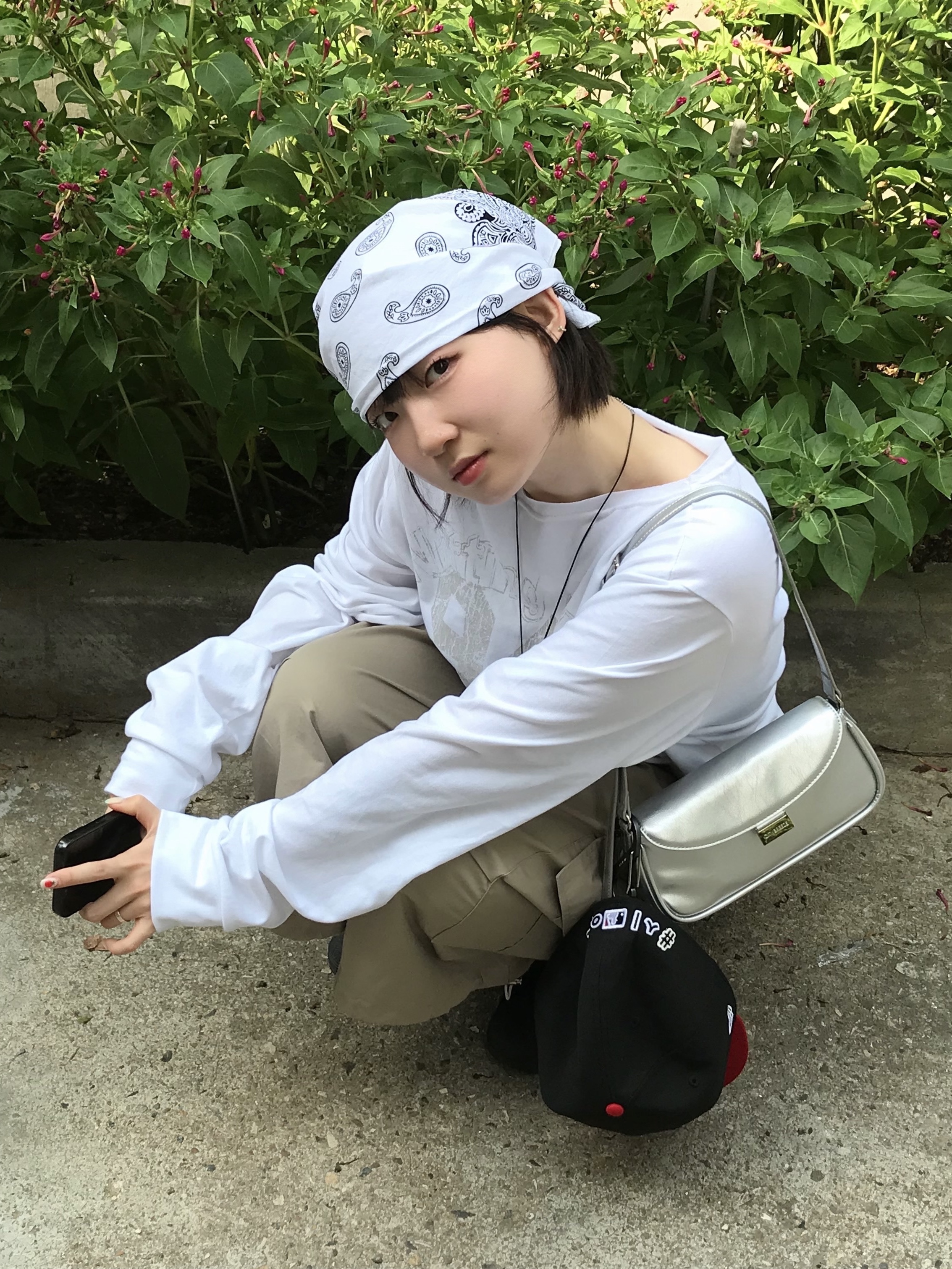 Adidas Superstar Core Black White 착용 스타일 - 2