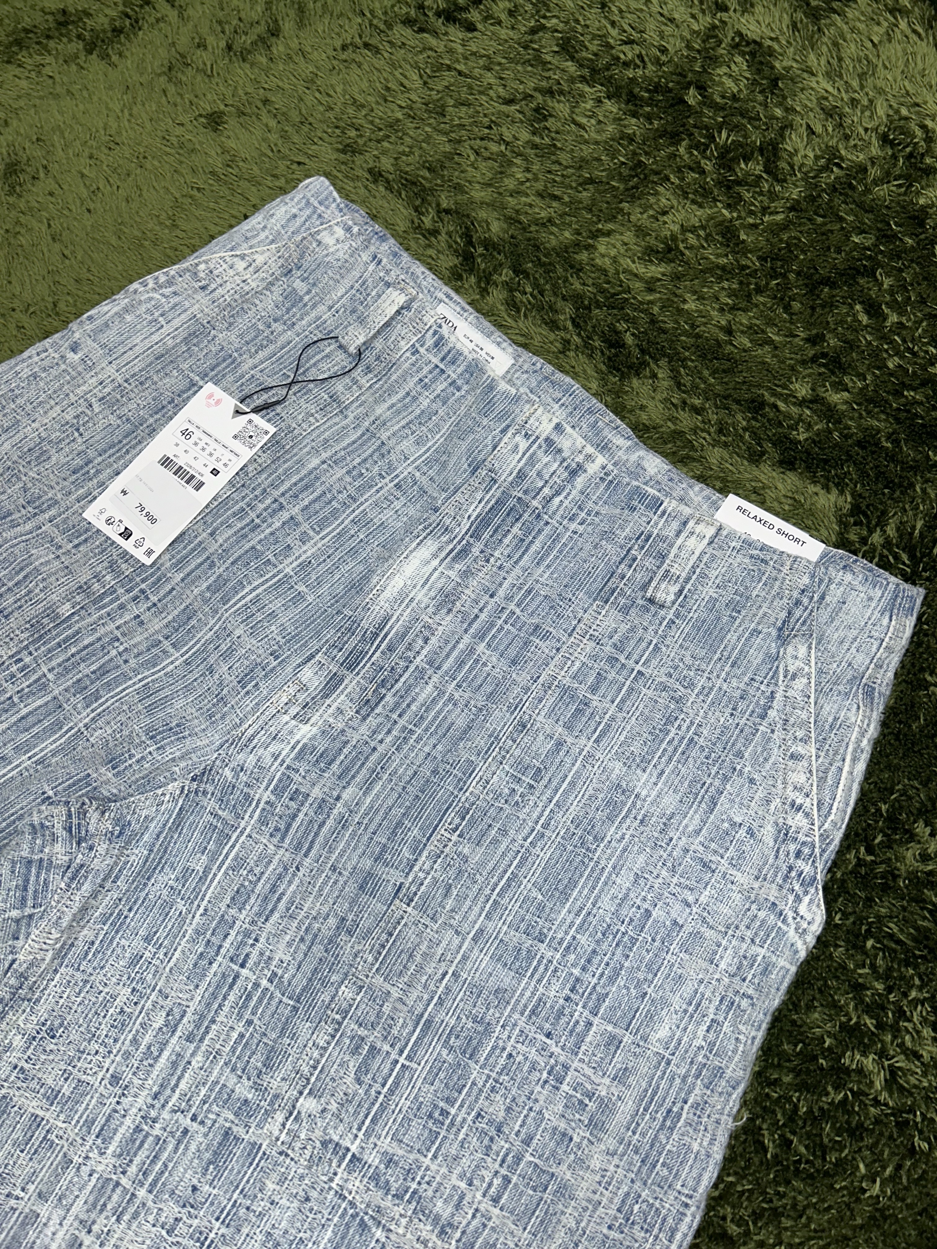 Zara Jacquard Denim Bermuda Shorts Light Blue 착용 스타일 - 2