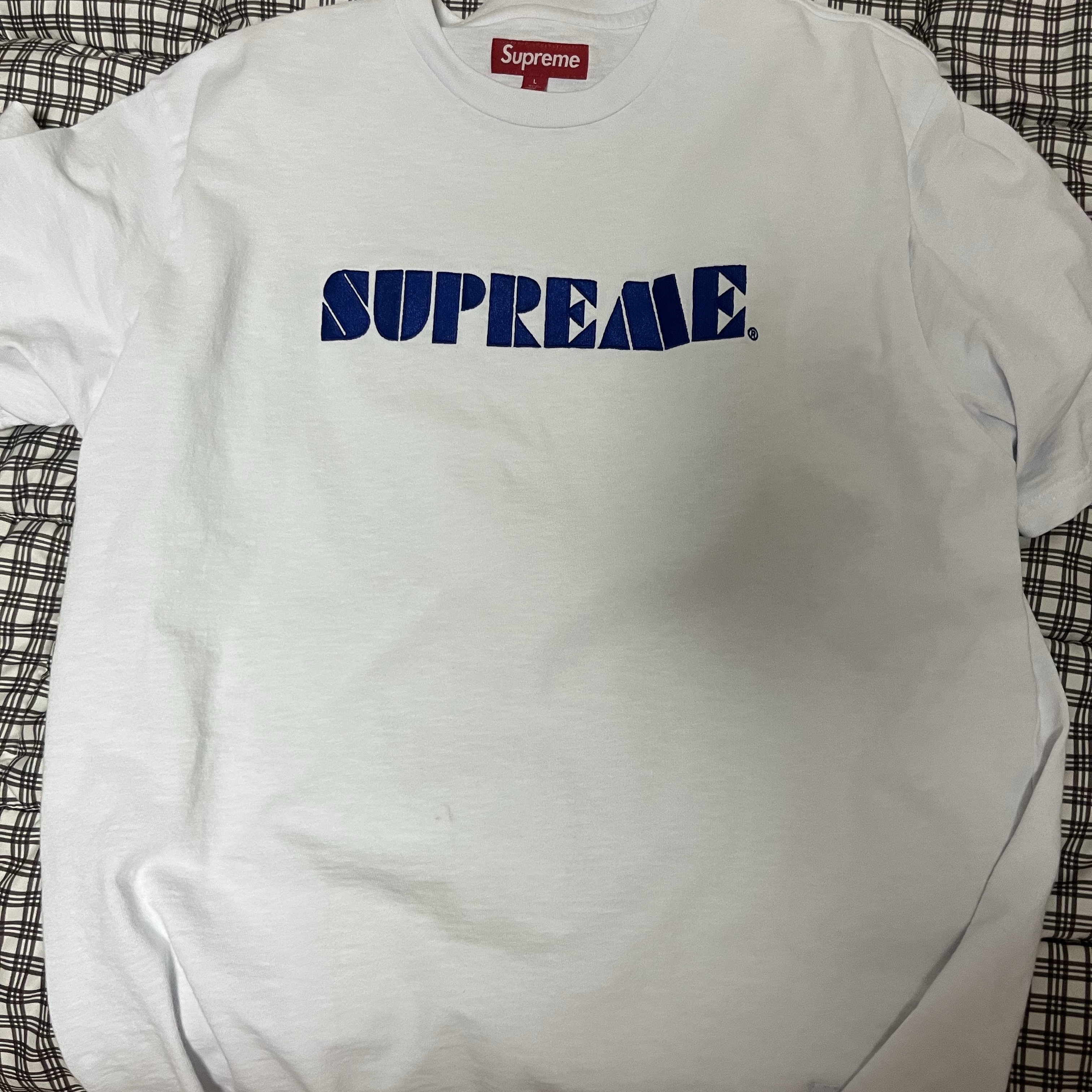 Supreme Stencil Embroidered S/S Top White - 24SS 착용 스타일