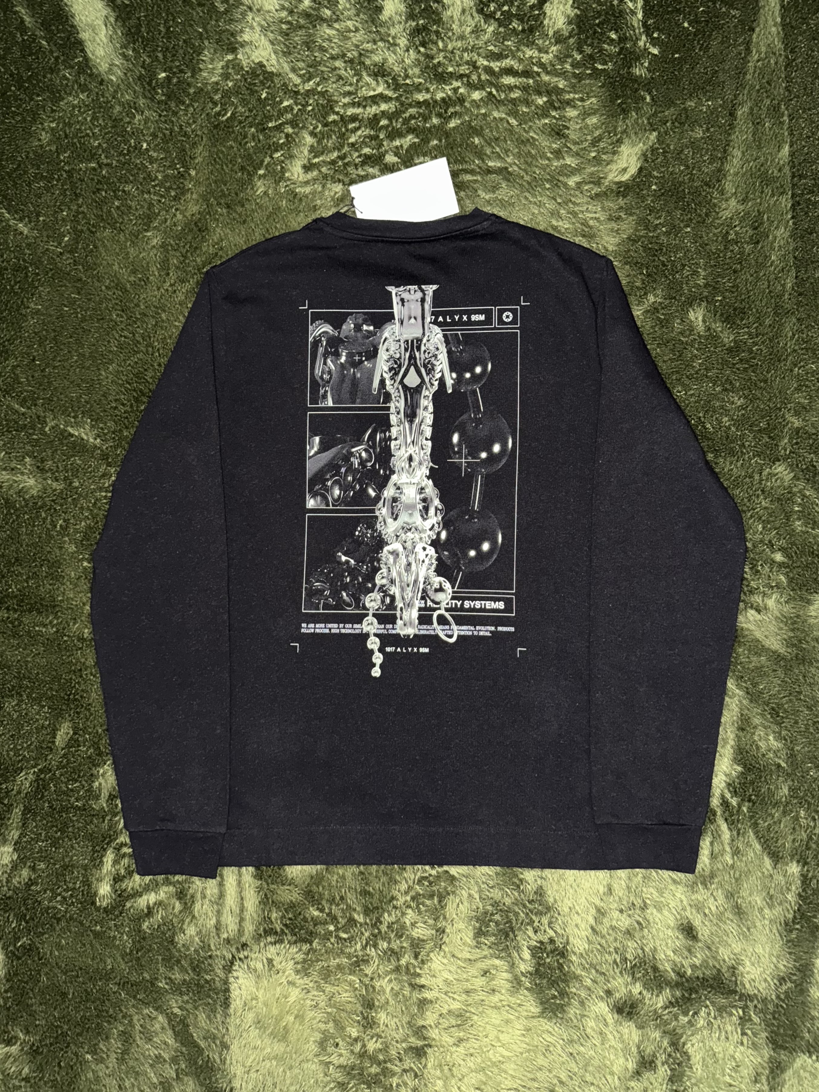 1017 Alyx 9SM Graphic Printed Long Sleeve T-Shirt Black 착용 스타일 - 7