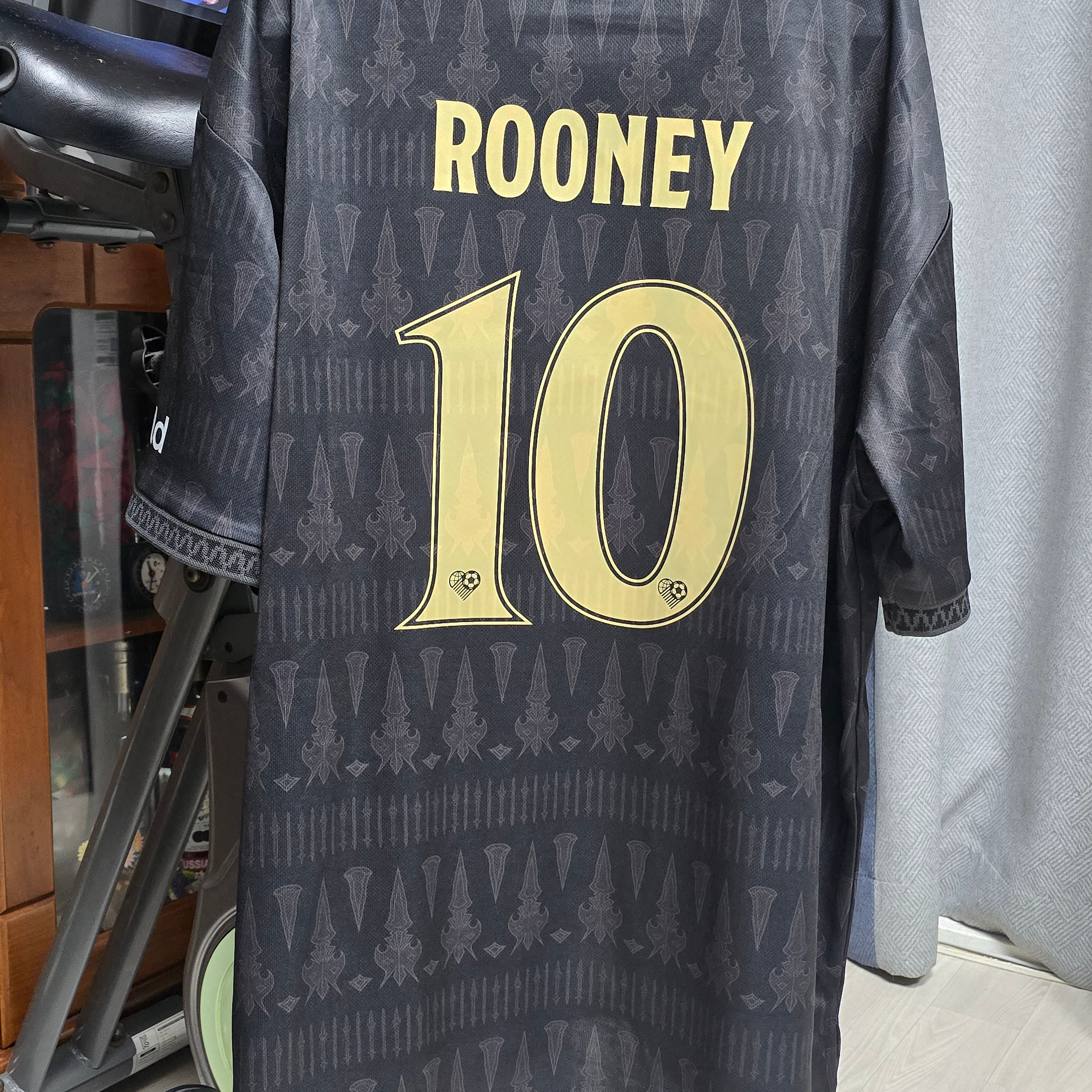 [PRE-ORDER] FC SPEAR Jersey Black XL (Marking) 착용 스타일 - 1