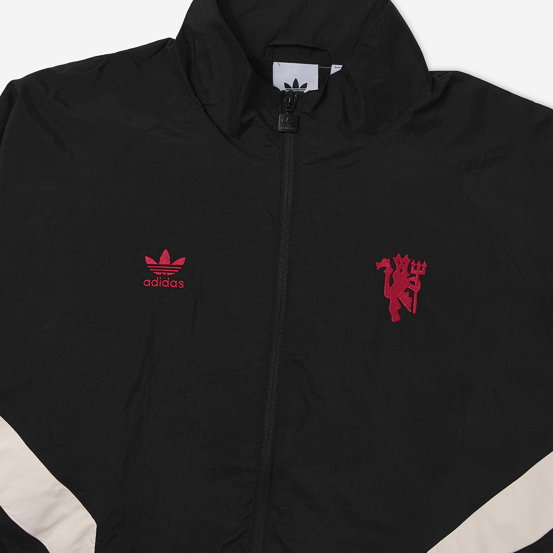 아디다스 맨체스터 유나이티드 오리지널스 트랙탑 블랙 레드 - US 사이즈(Adidas Manchester United Originals Track Top Black Red - US Sizing) - 3