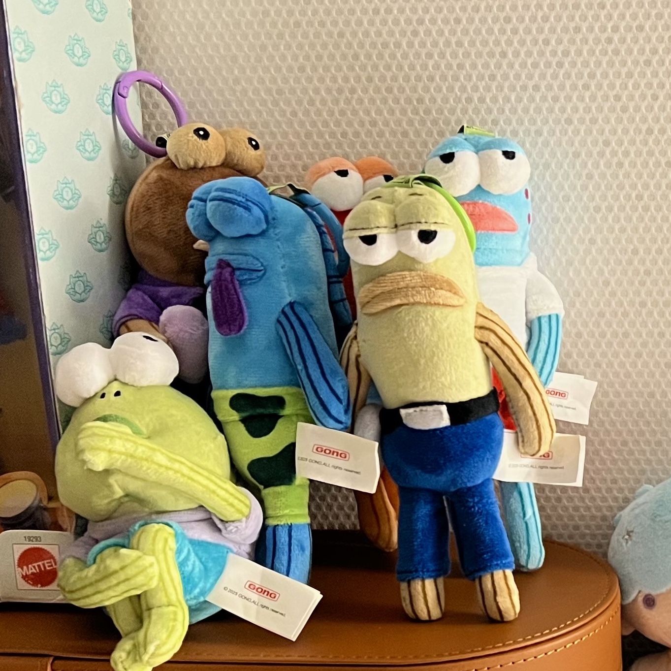 Pop Mart Bikini Bottom Buddies Whimsical Plush (6 Blind Boxes), Pop Mart Bikini Bottom Buddies Whimsical Plush Flat Fish (Opened Case) 착용 스타일