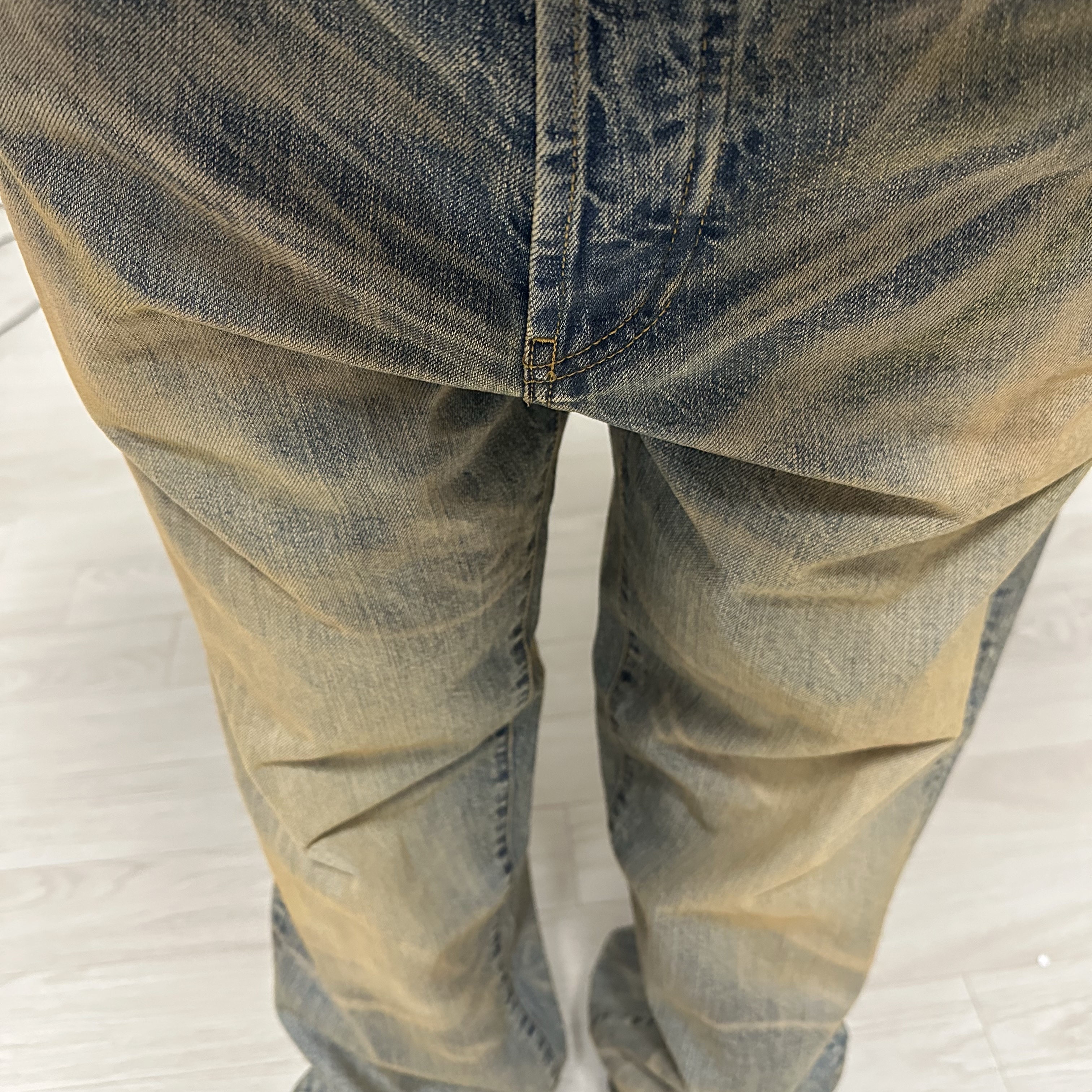 Supreme Regular Jean Dirty Indigo - 25FW 착용 스타일 - 1