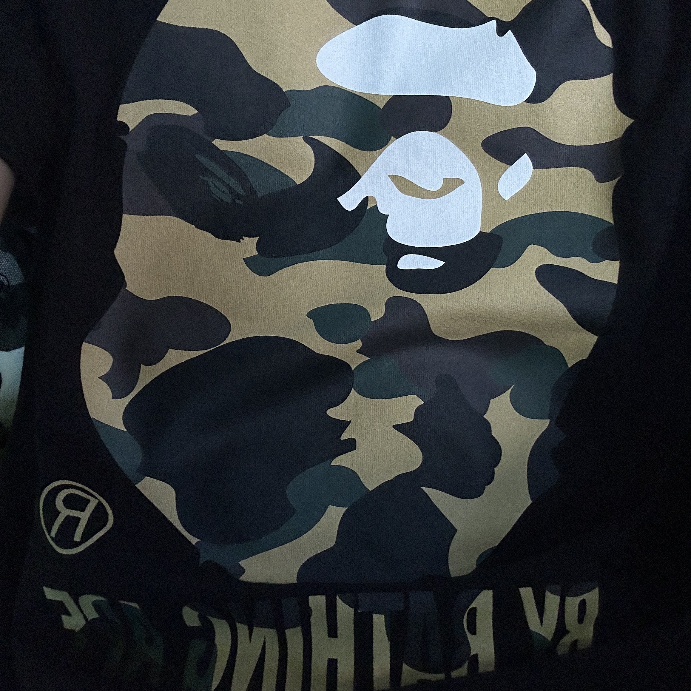 BAPE 1st Camo By Bathing Ape T-Shirt Black Yellow 착용 스타일