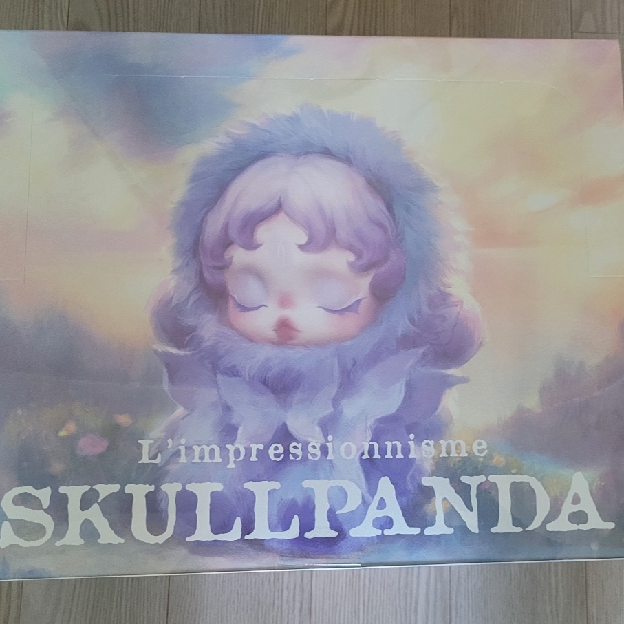 Pop Mart Skullpanda L’Impressionnisme Series Plush Doll (9 Blind Boxes) 착용 스타일