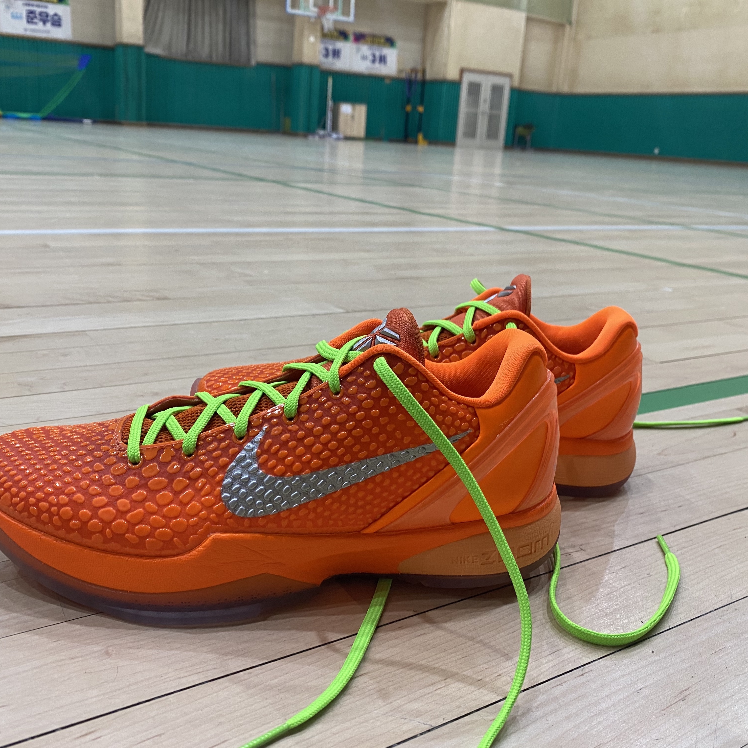 Nike Kobe 6 Protro Total Orange 착용 스타일