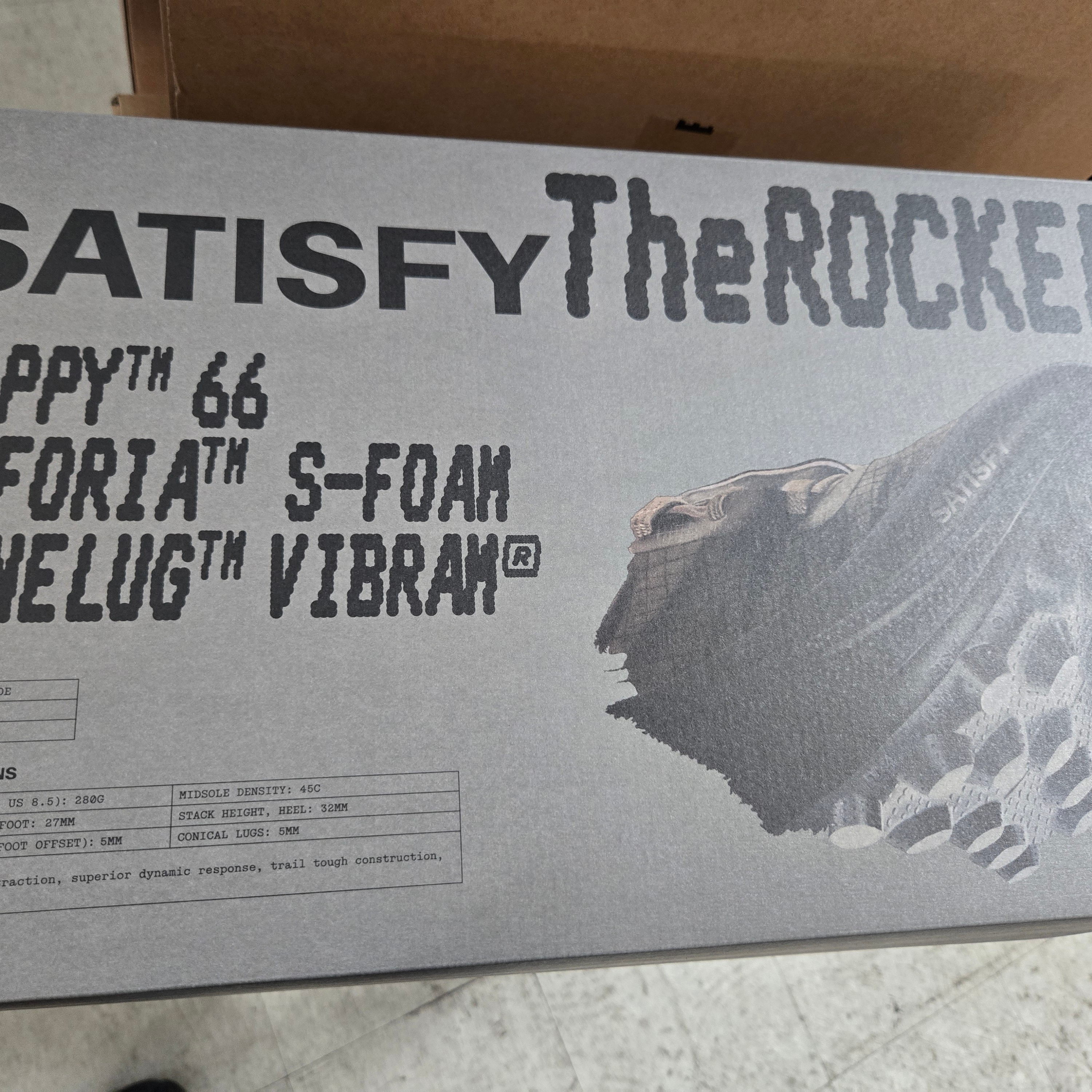 Satisfy The Rocker Antique White (Special Edition) 착용 스타일 - 2