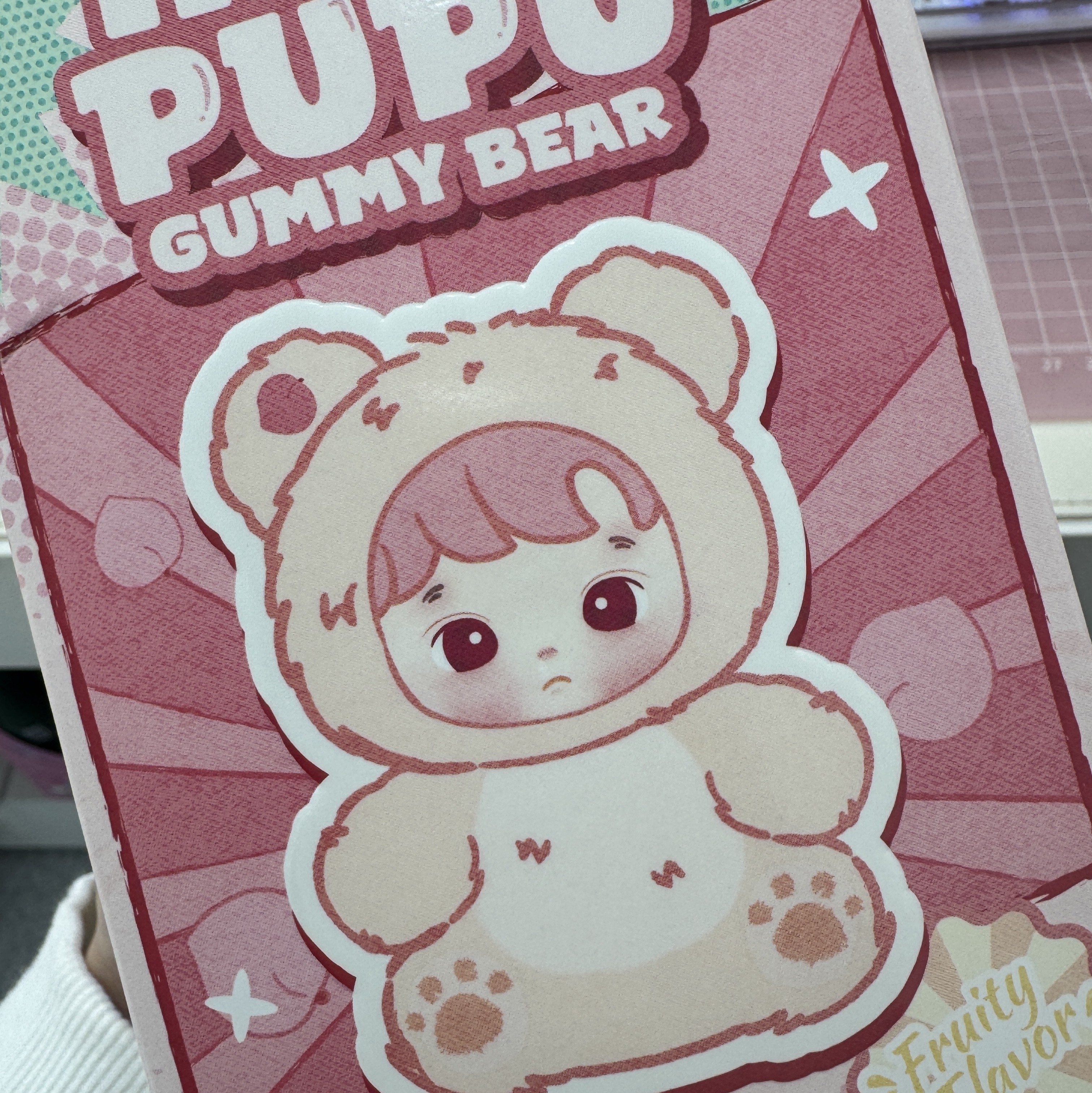 Pop Mart Hacipupu Gummy Bear Series Vinyl Plush Pendant (1 Blind Box) 착용 스타일