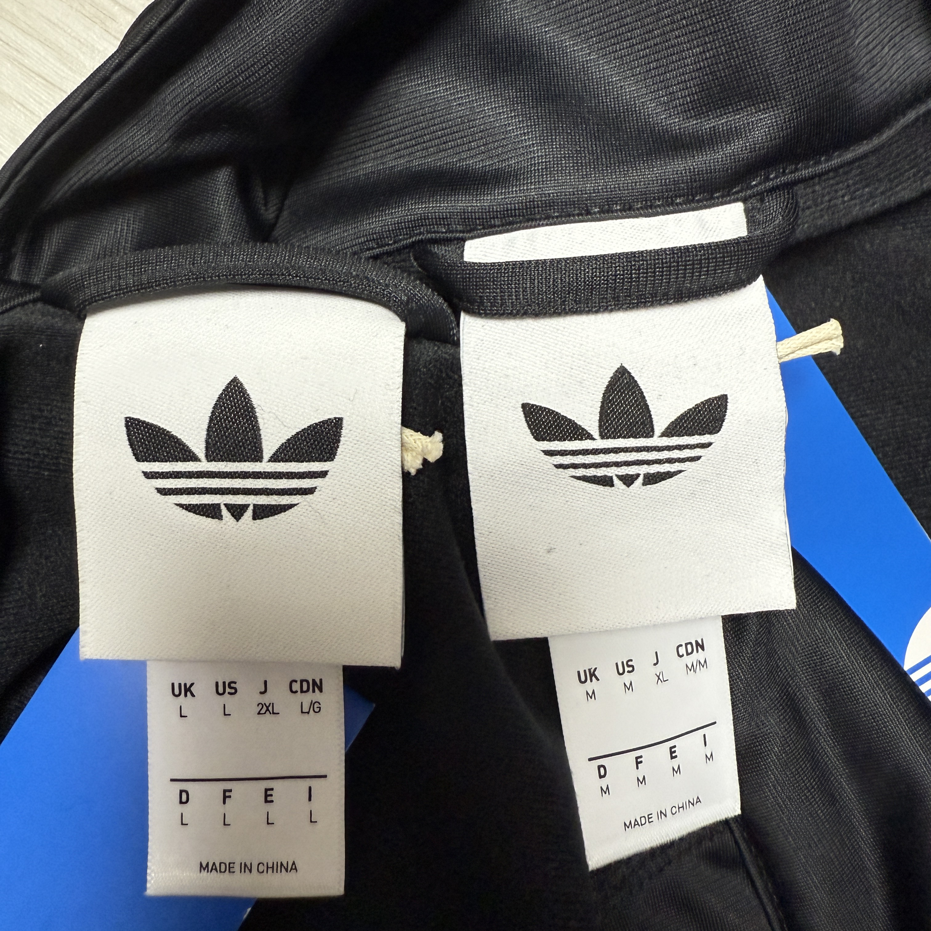 Adidas x Oasis Tour Firebird Track Top Black - US Sizing, Adidas x Oasis Tour Firebird Track Top Night Indigo - US Sizing 착용 스타일 - 7