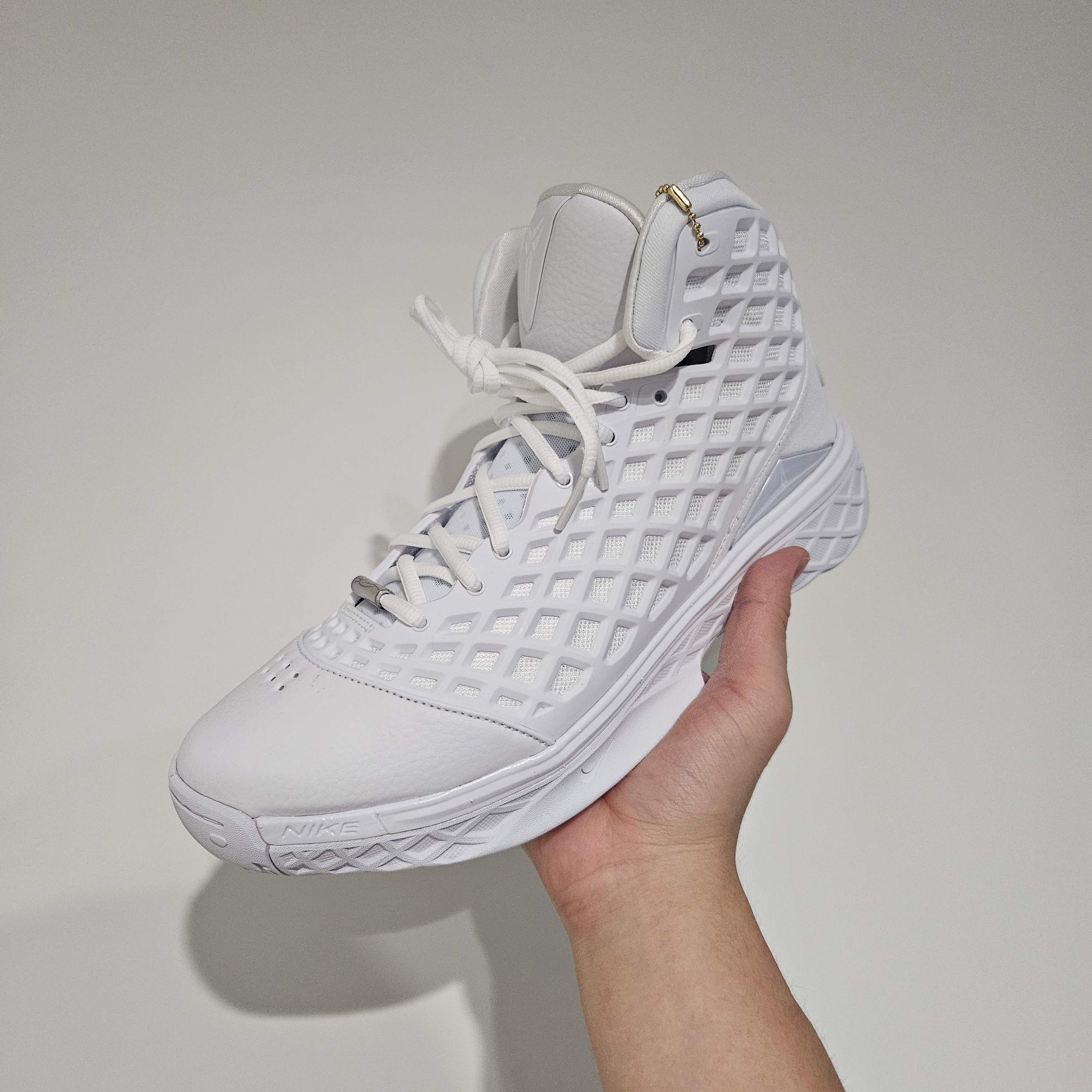 Nike Kobe 3 Protro Halo 착용 스타일