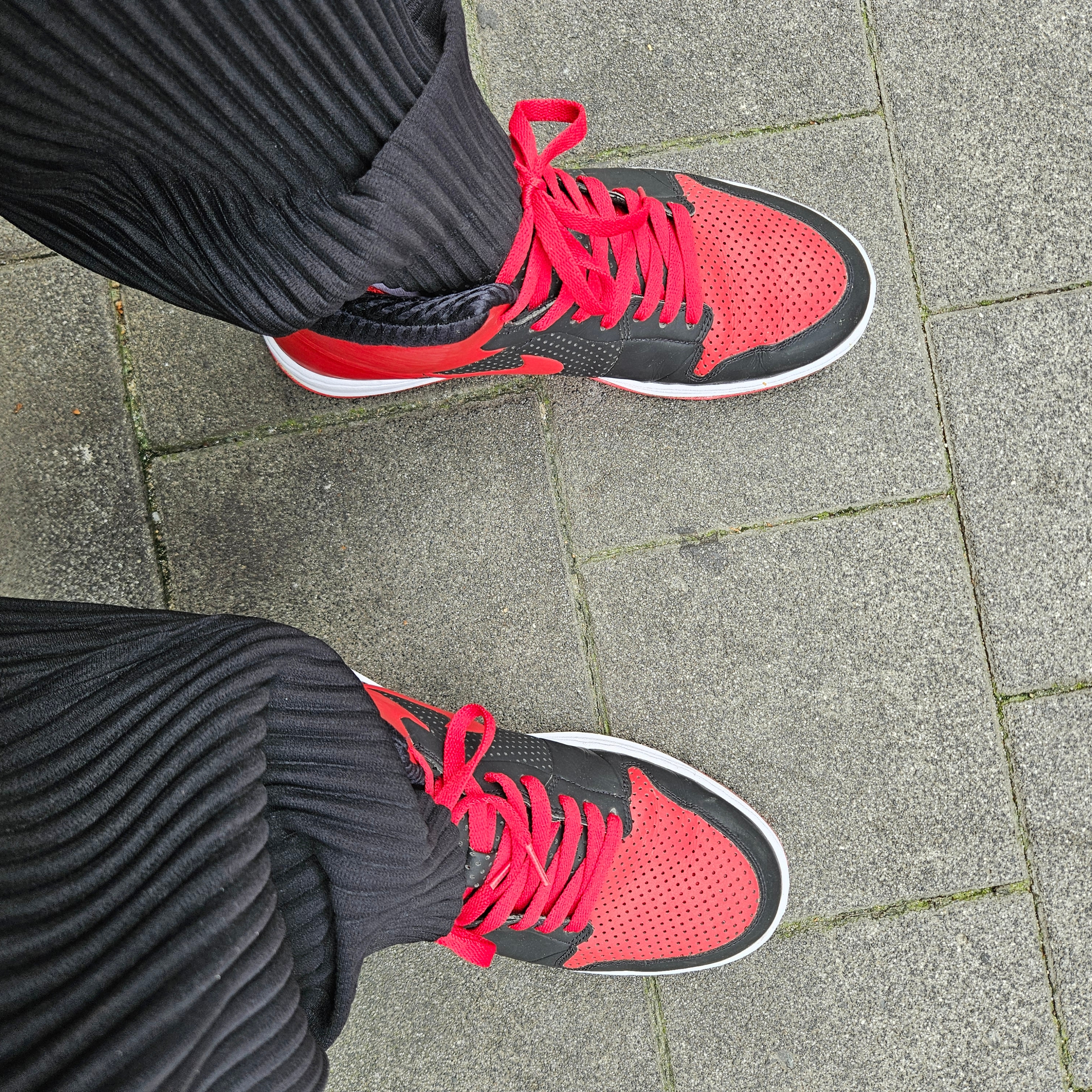 Jordan Alpha 1 Bred 착용 스타일