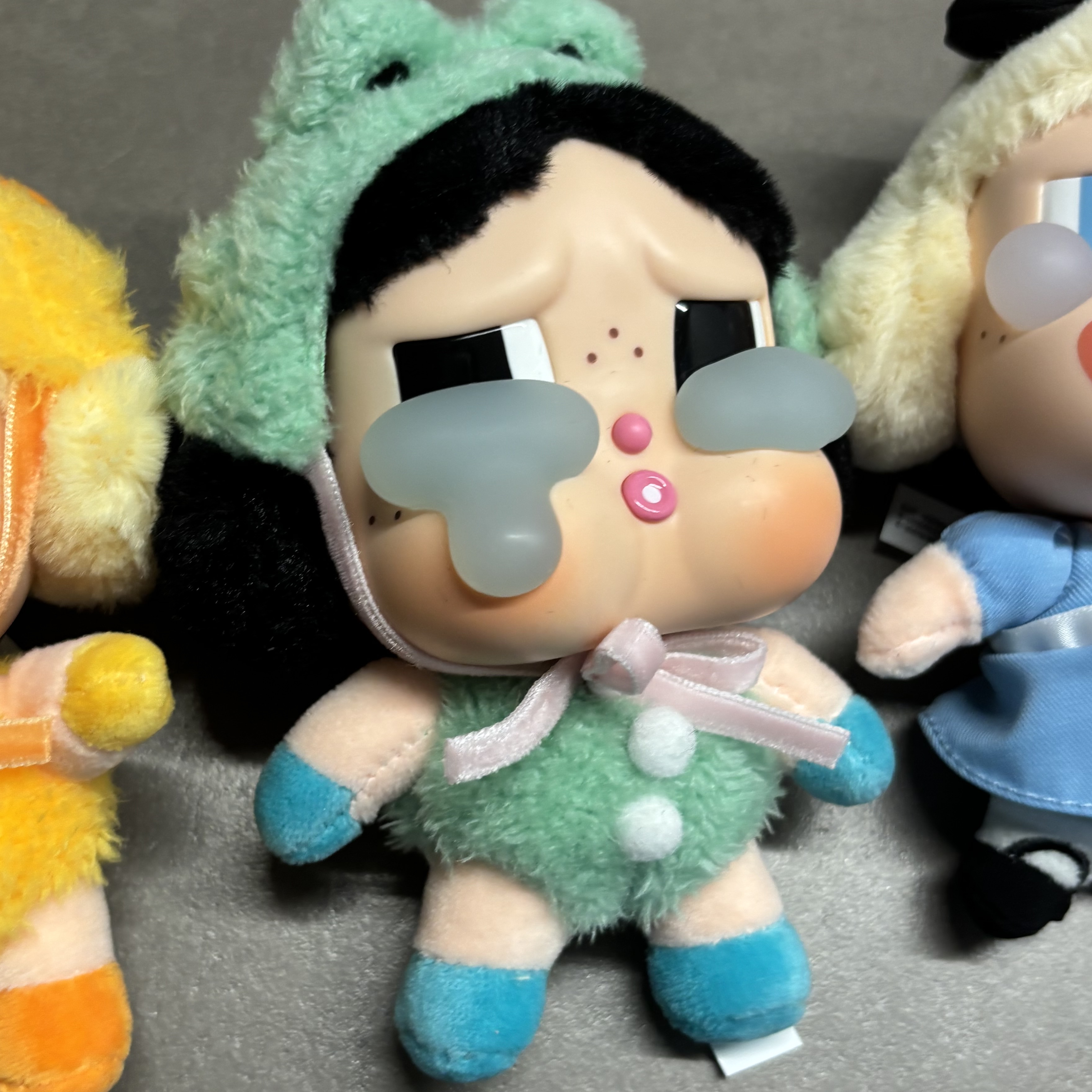 Pop Mart Crybaby Crying Again Series Plush Keyring Sealed Case (6 Blind Boxes) 착용 스타일 - 4