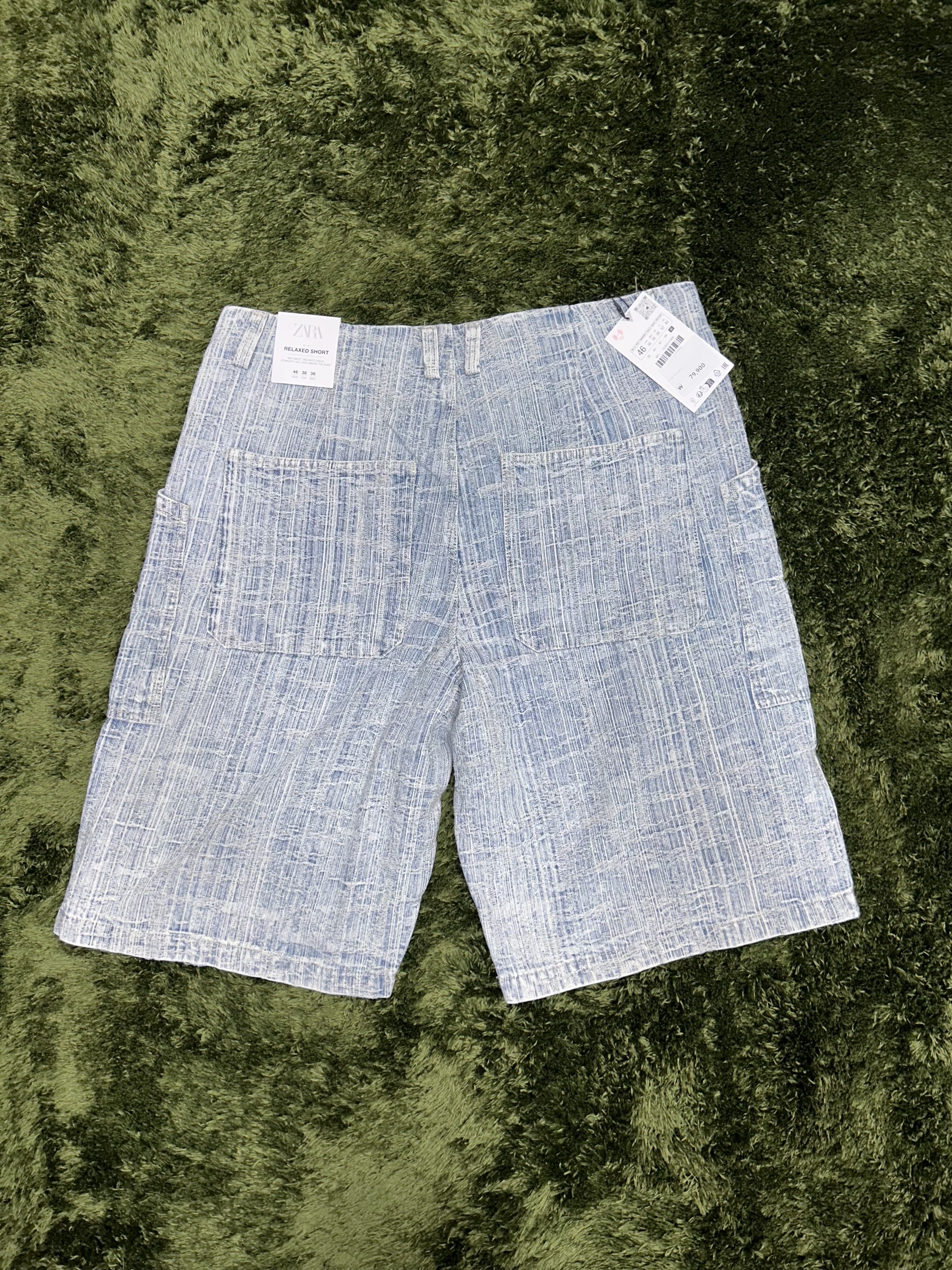 Zara Jacquard Denim Bermuda Shorts Light Blue 착용 스타일 - 6