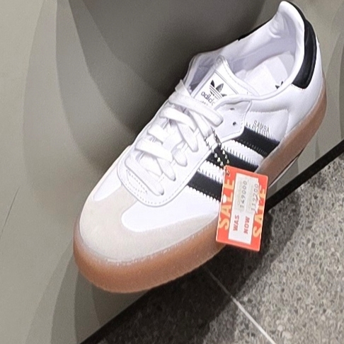 (W) Adidas Sambae White Black 착용 스타일
