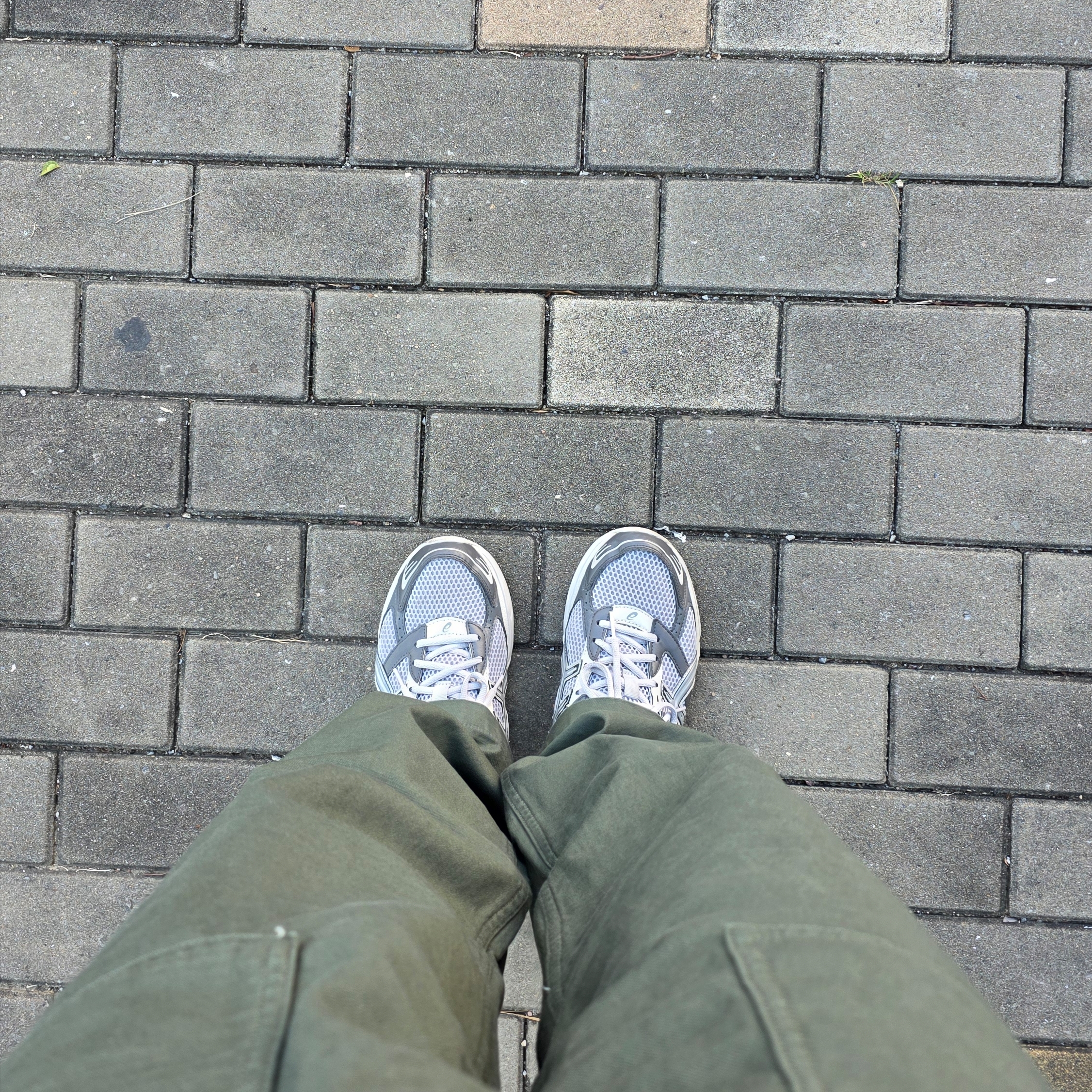 Asics Gel-1130 Oyster Grey Clay Grey 착용 스타일