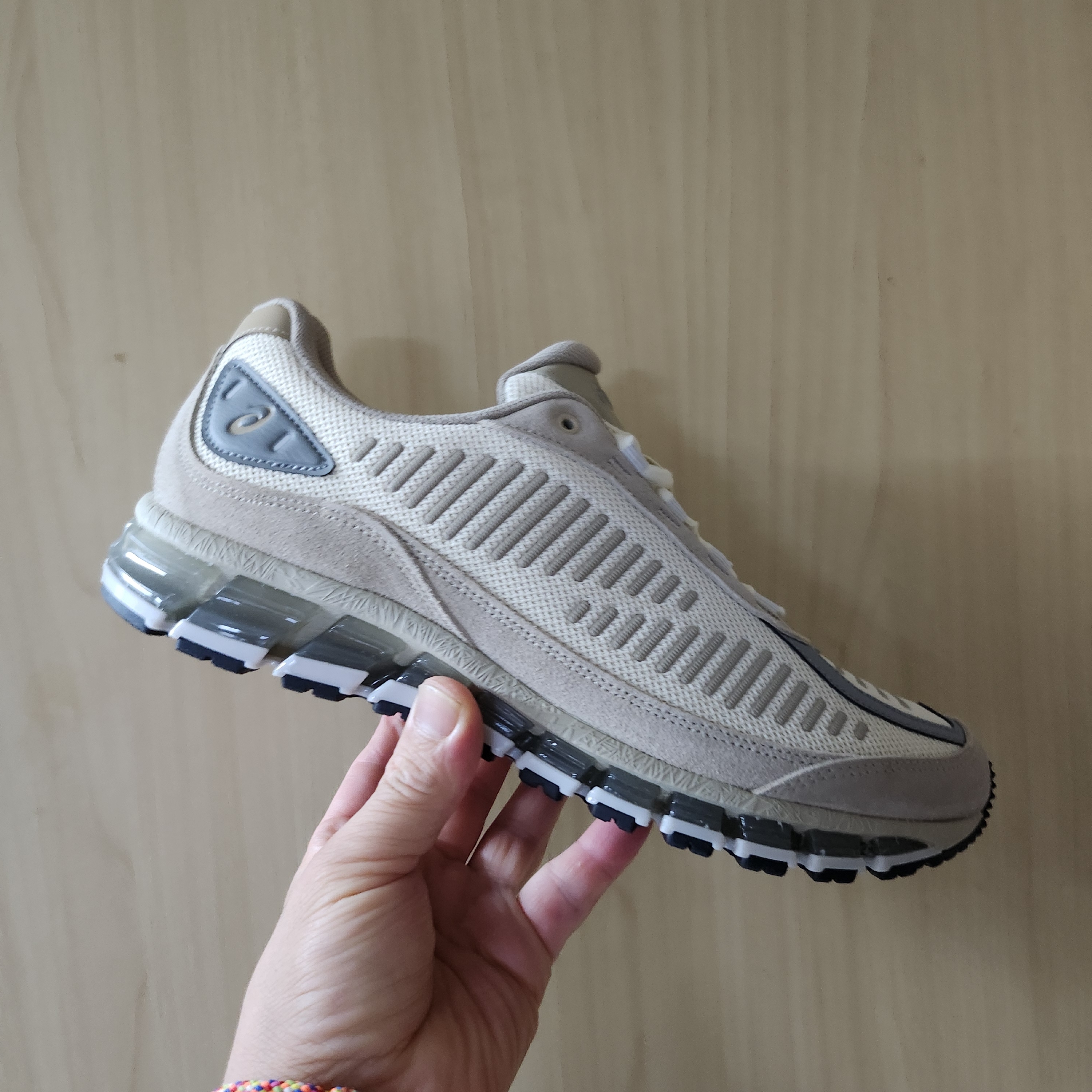 Asics Gel-Quantum 360 I AMP Pale Oak Wool 착용 스타일 - 5