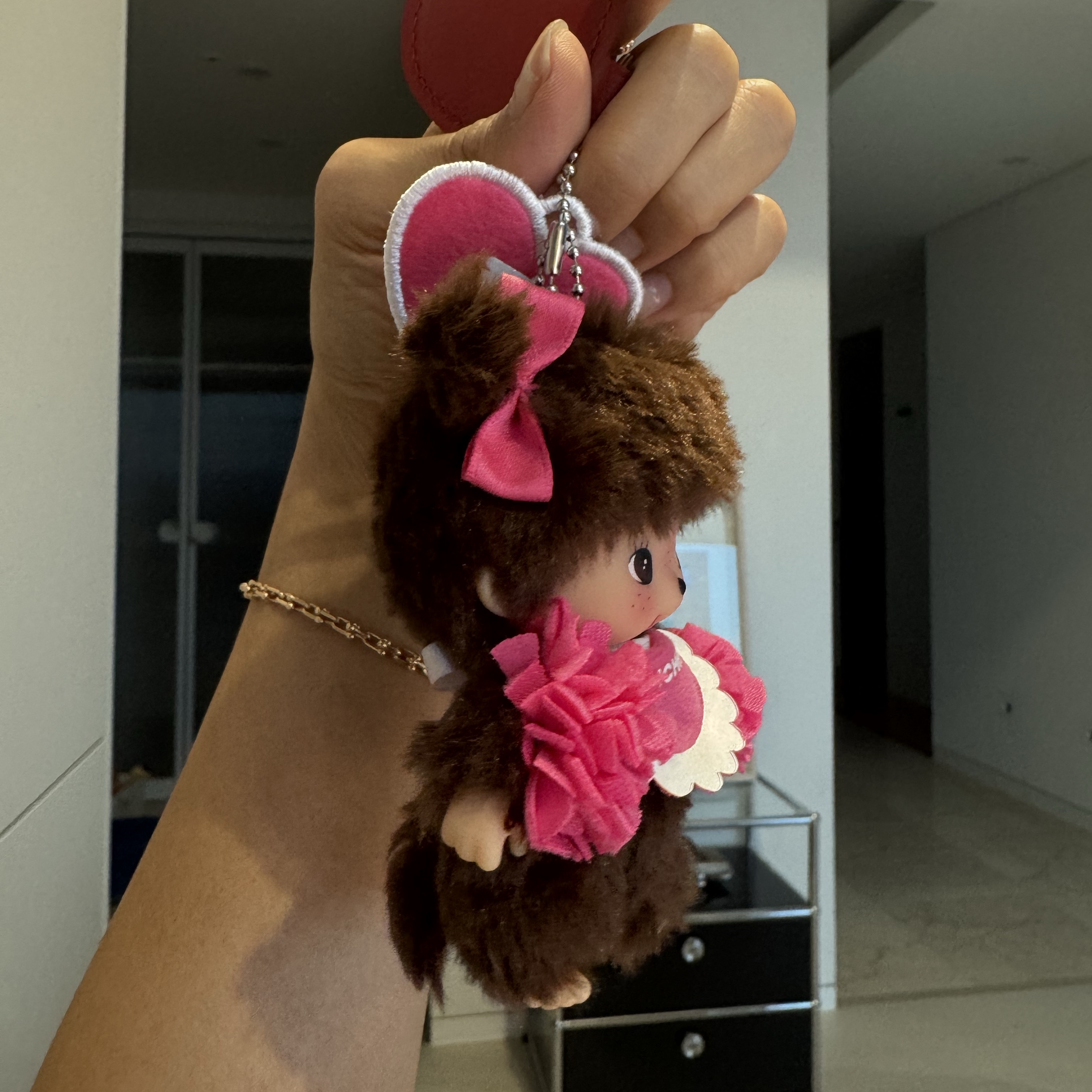Monchhichi Happy Color Bebichhichi Key Chain Pink 착용 스타일 - 2