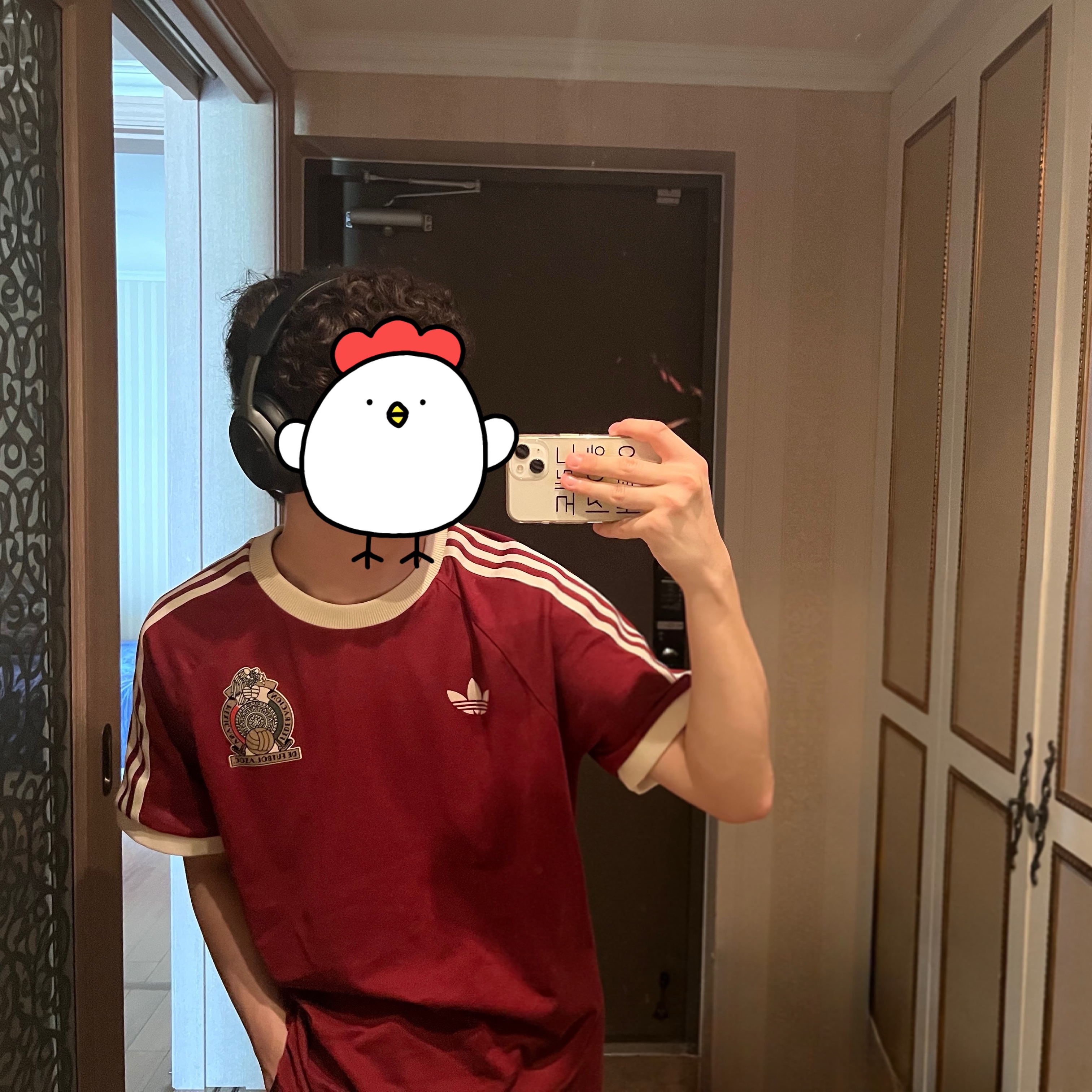 Adidas Mexico Adicolor 3S T-Shirt Noble Maroon - KR Sizing, BOSE QC Ultra Black (Korean Ver.) 착용 스타일 - 3