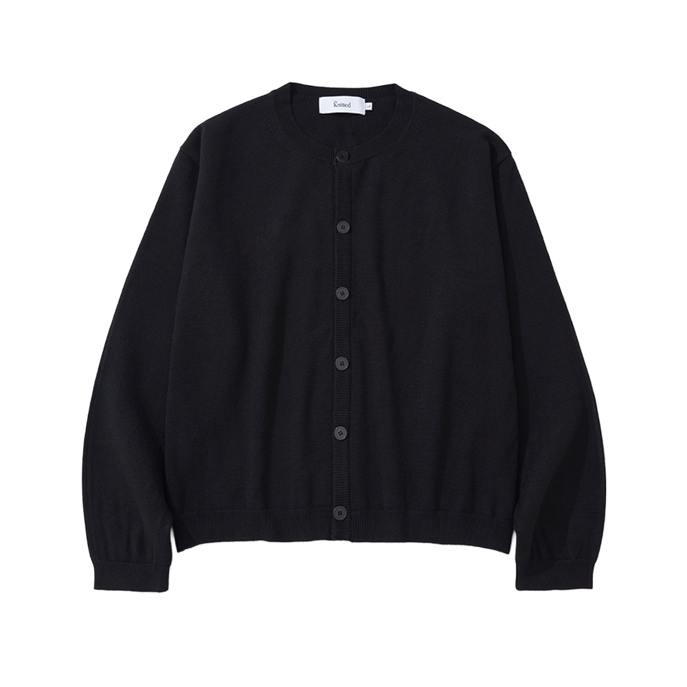 니티드 베이직 에센셜 크롭 라운드 가디건 블랙(Knitted Basic Essential Crop Round Cardigan Black)