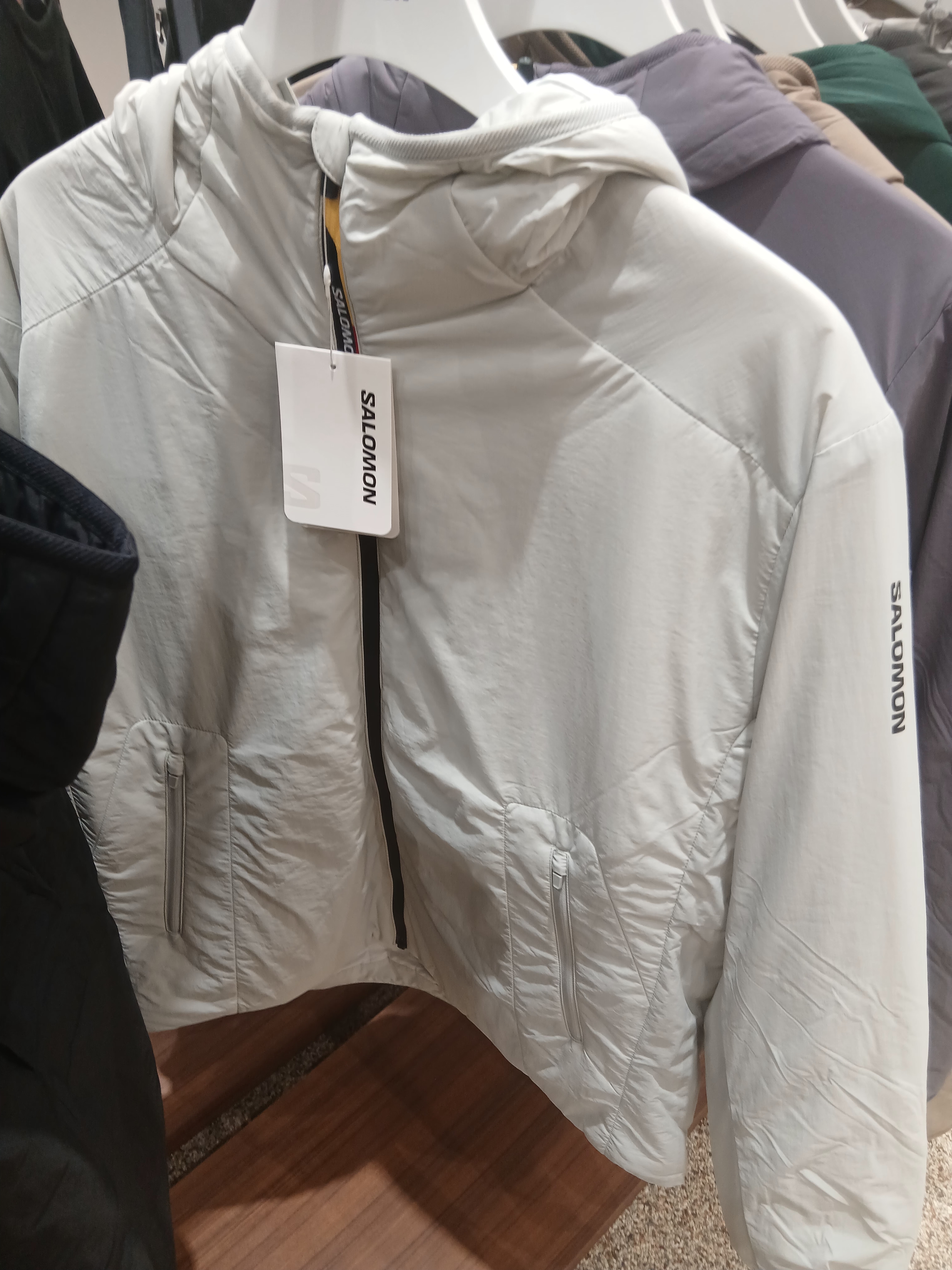 Stone Island 99576 Nylon Metal 6-Panel Cap Black, Salomon Modisay Padded Jacket Black 착용 스타일 - 4