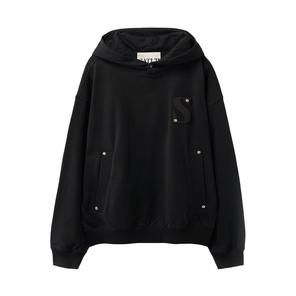 SA253UTH05BLK0 SATUR Small Rivet Applique Pocket Logo Hoodie Black