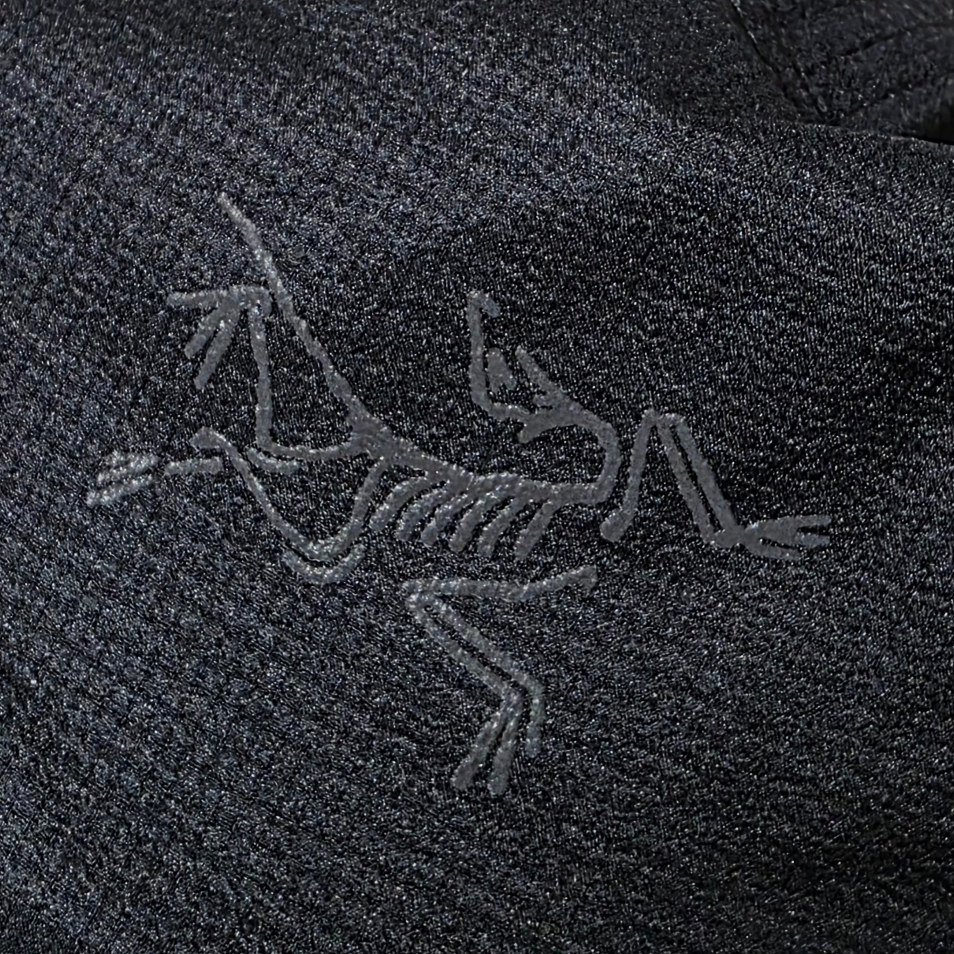 Arc'teryx Norvan Regular Brim Hat Black 착용 스타일