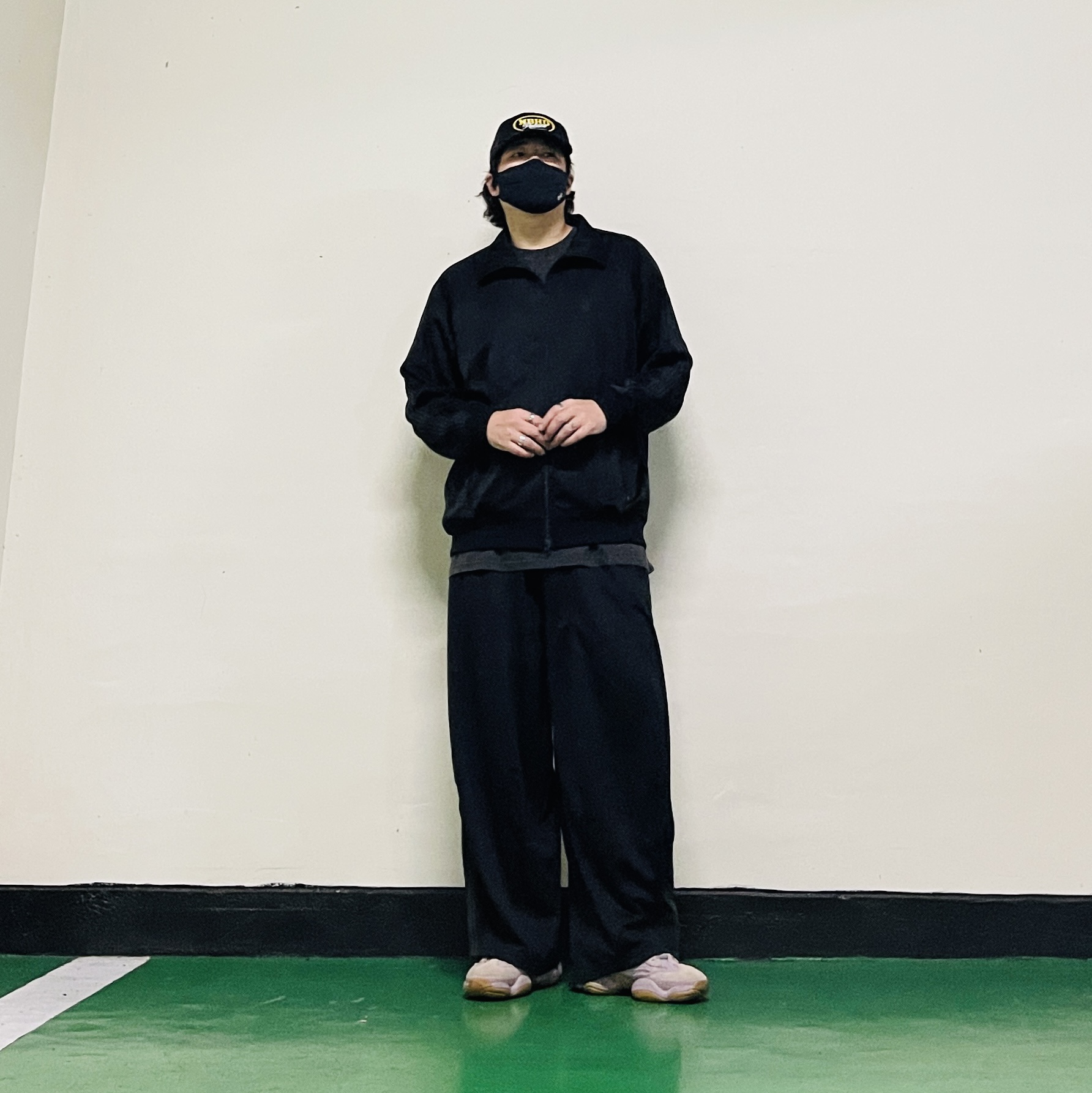 Needles H.D. Track Pants Poly Smooth Black Grey, Palace x Neighborhood Mesh Trucker Black Denim - 25FW 착용 스타일 - 1