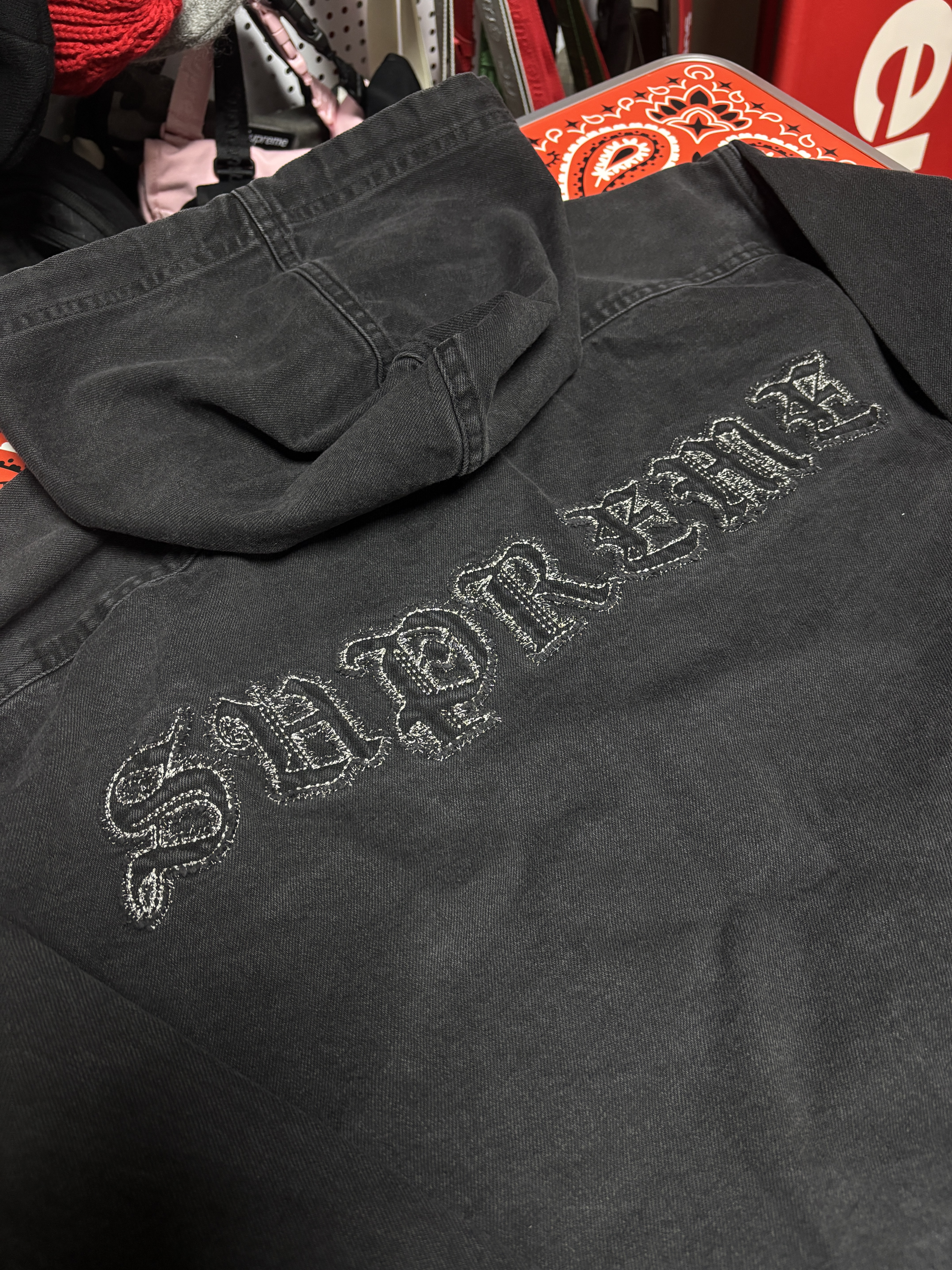 Supreme Hooded Denim Shirt Black - 25SS 착용 스타일 - 1