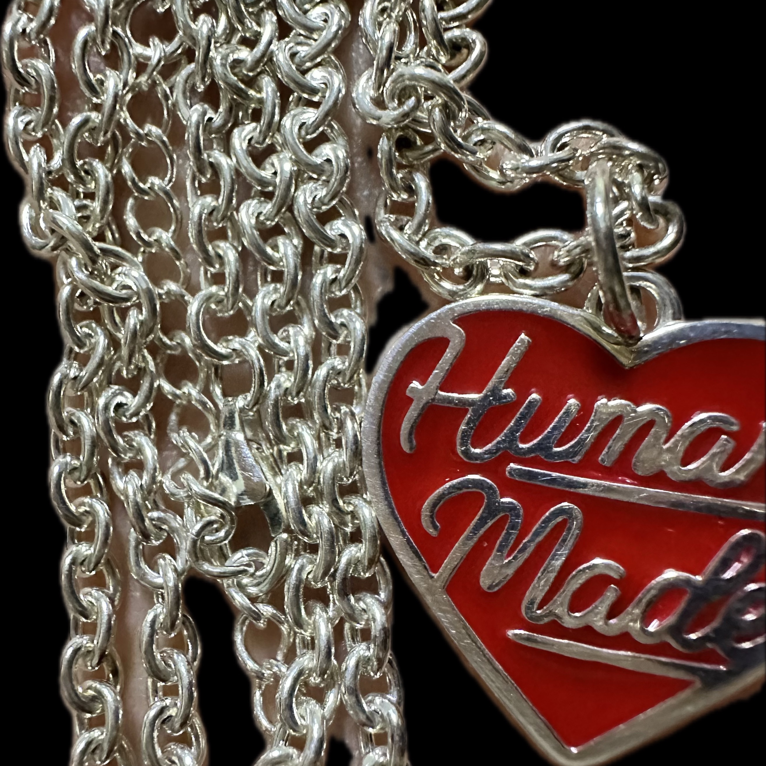 Human Made Heart Silver Necklace Red 착용 스타일