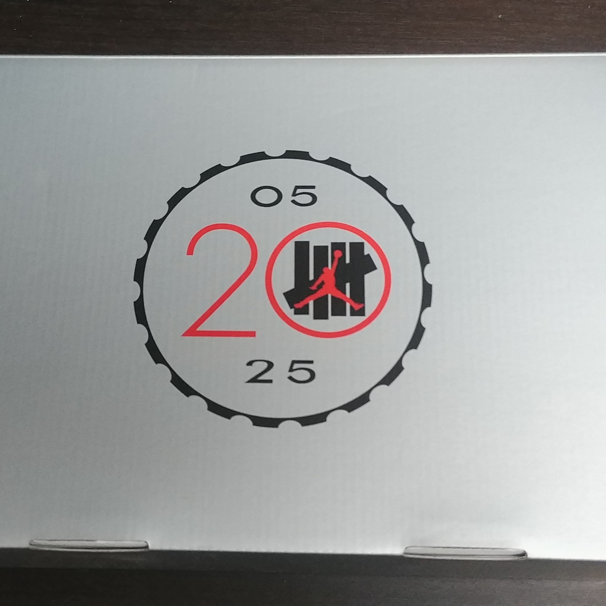 Jordan 4 x Undefeated Retro OG SP Deep Green and Clementine 착용 스타일 - 7