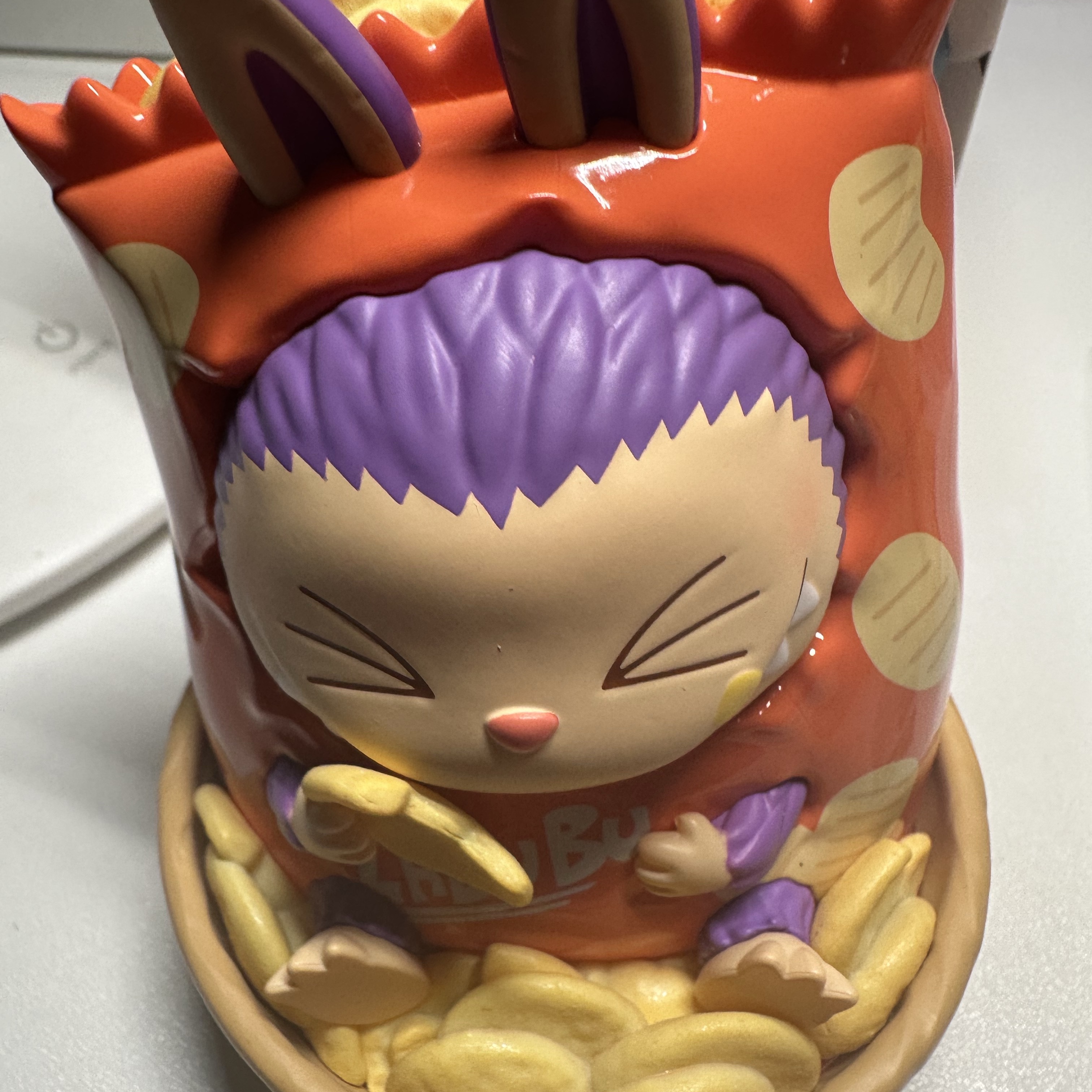 Pop Mart Labubu The Monsters Wacky Mart Series Figures Chips (Opened Case) 착용 스타일
