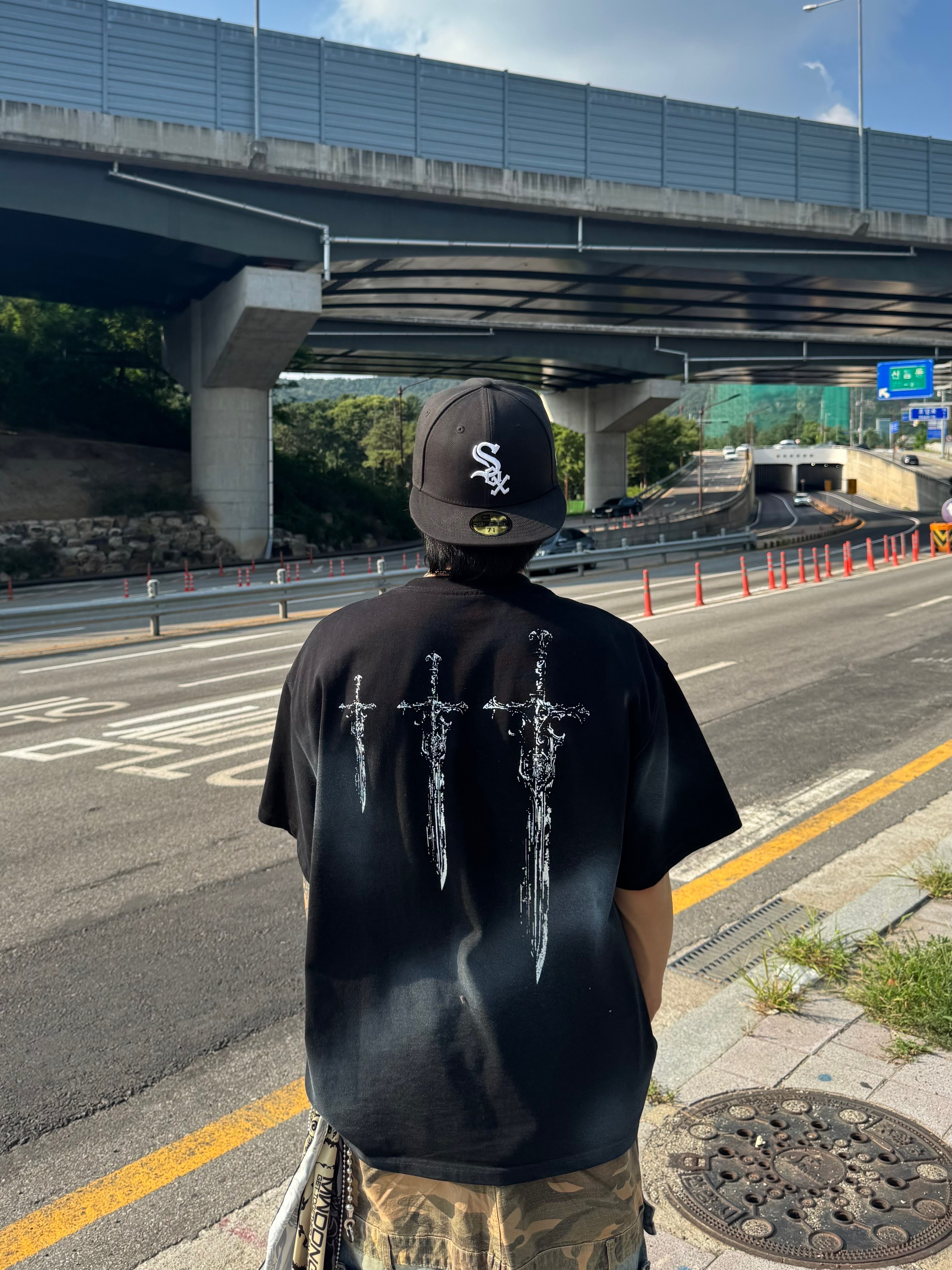 Balenciaga Cargo Sneakers White Grey, New Era Chicago White Sox The League 9forty Cap Black 착용 스타일 - 9