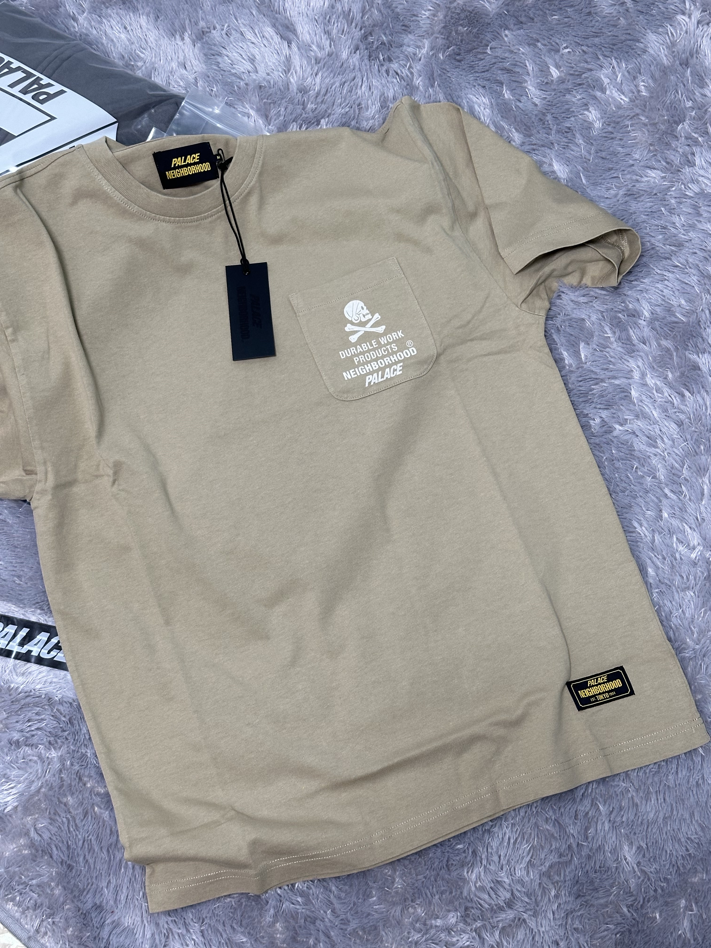 Palace x Neighborhood Pocket T-Shirt Incense - 25FW 착용 스타일 - 2