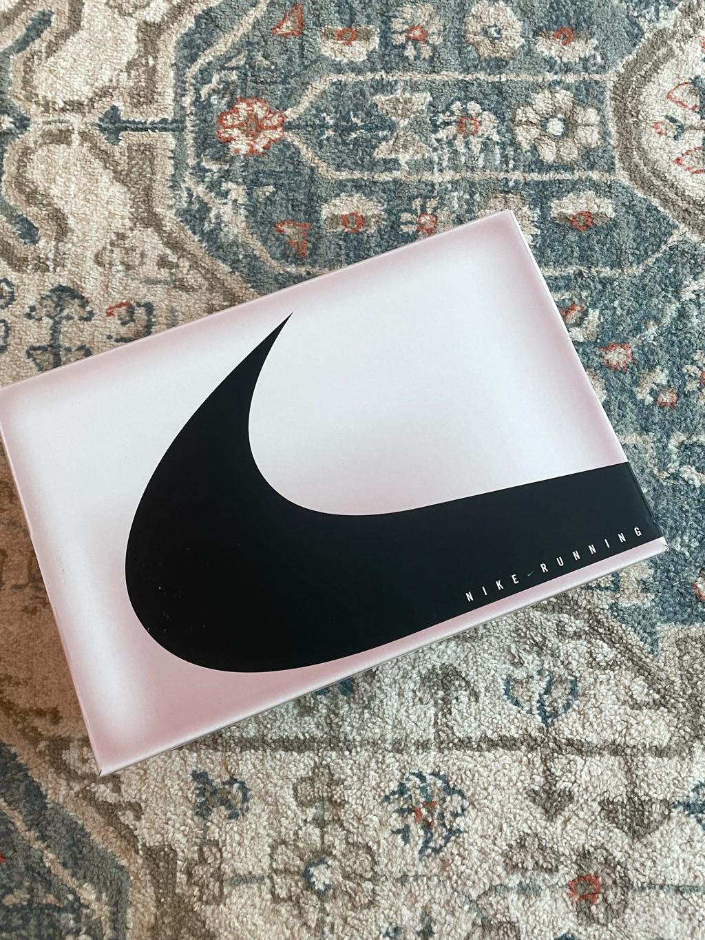 Nike ZoomX Vaporfly Next% 3 Vapor Green Dragon Red 착용 스타일 - 7