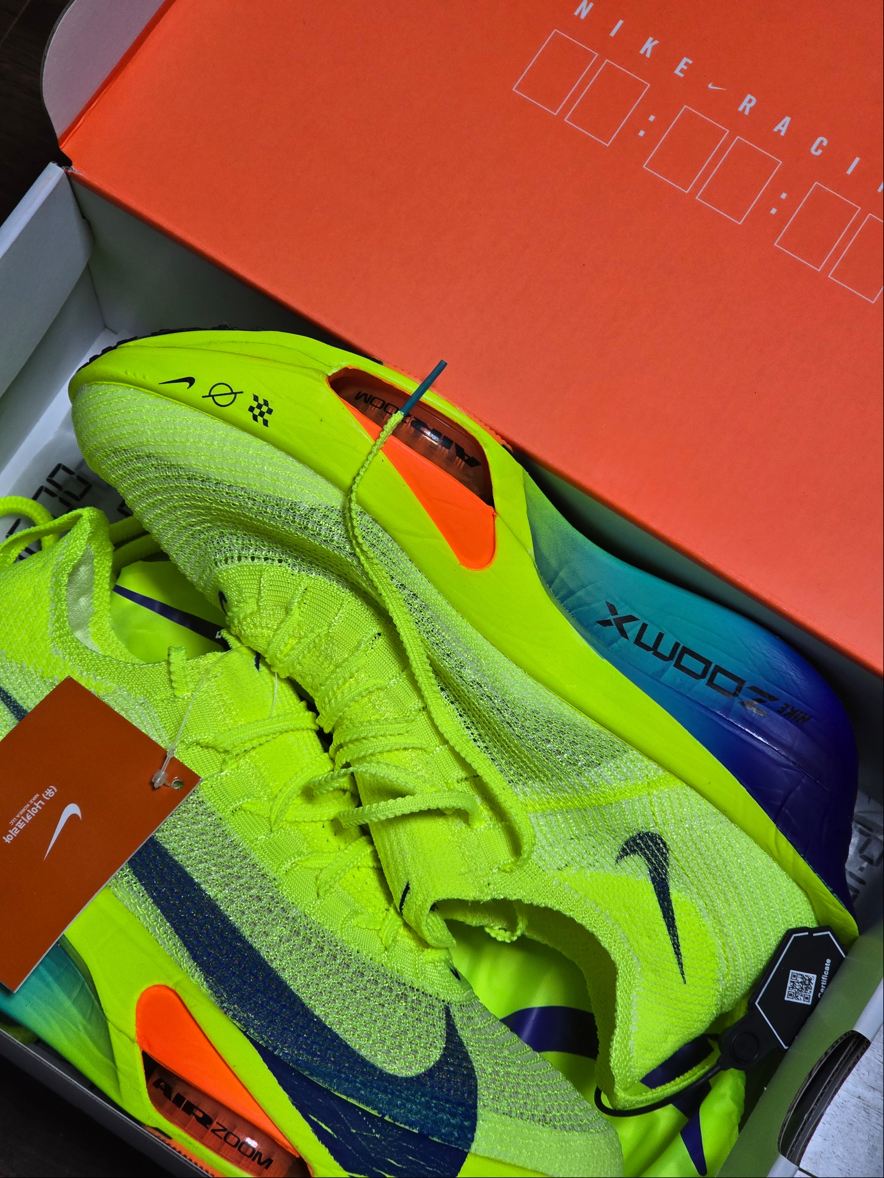 Nike Air Zoom Alphafly Next% 3 Volt 착용 스타일 - 2