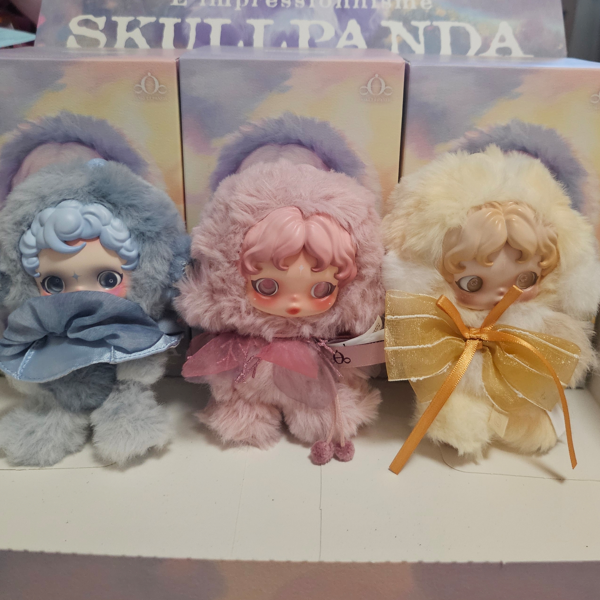 Pop Mart Skullpanda L’Impressionnisme Series Plush Doll (9 Blind Boxes) 착용 스타일