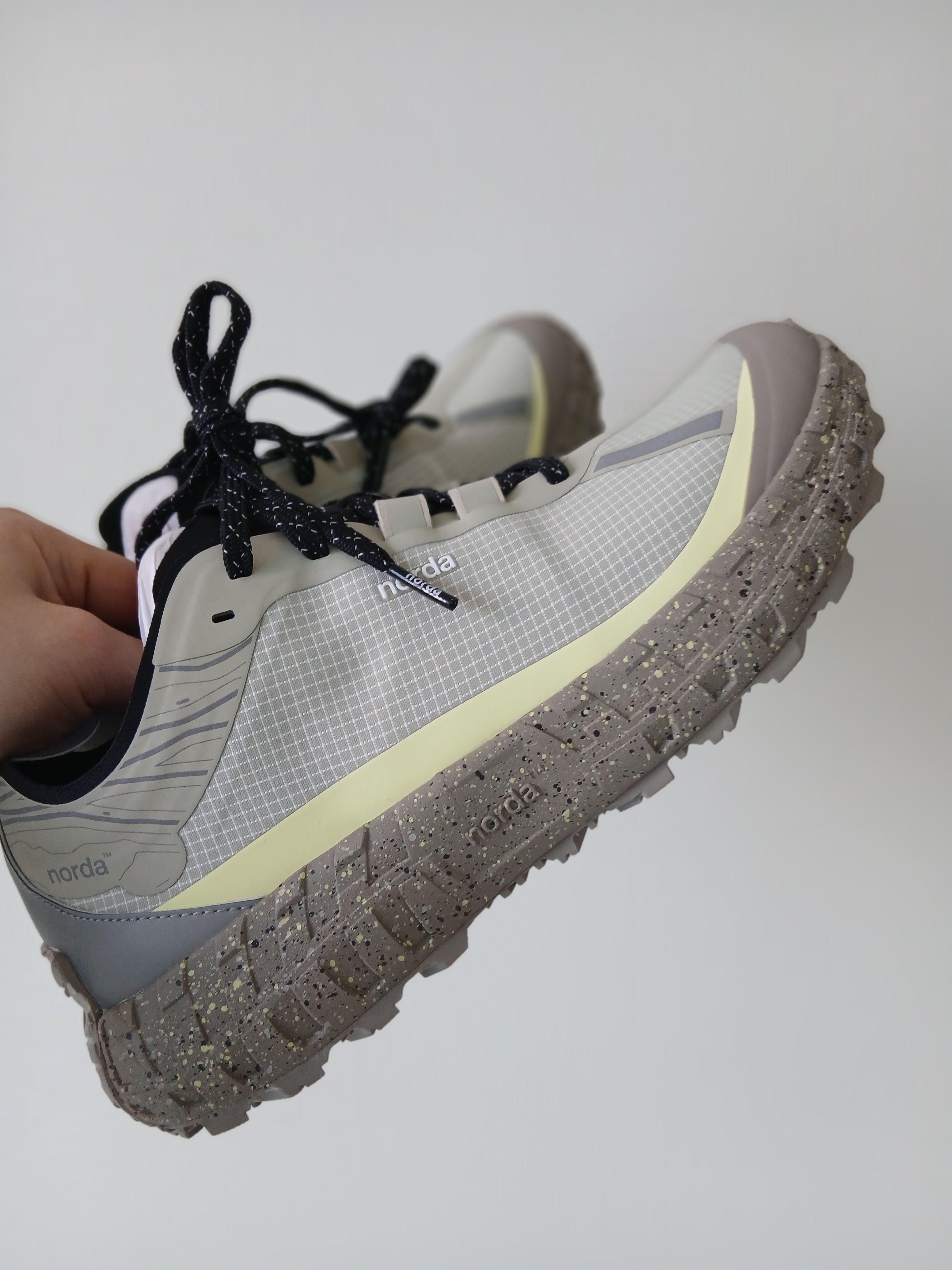 Norda 001A Calcite 착용 스타일 - 1