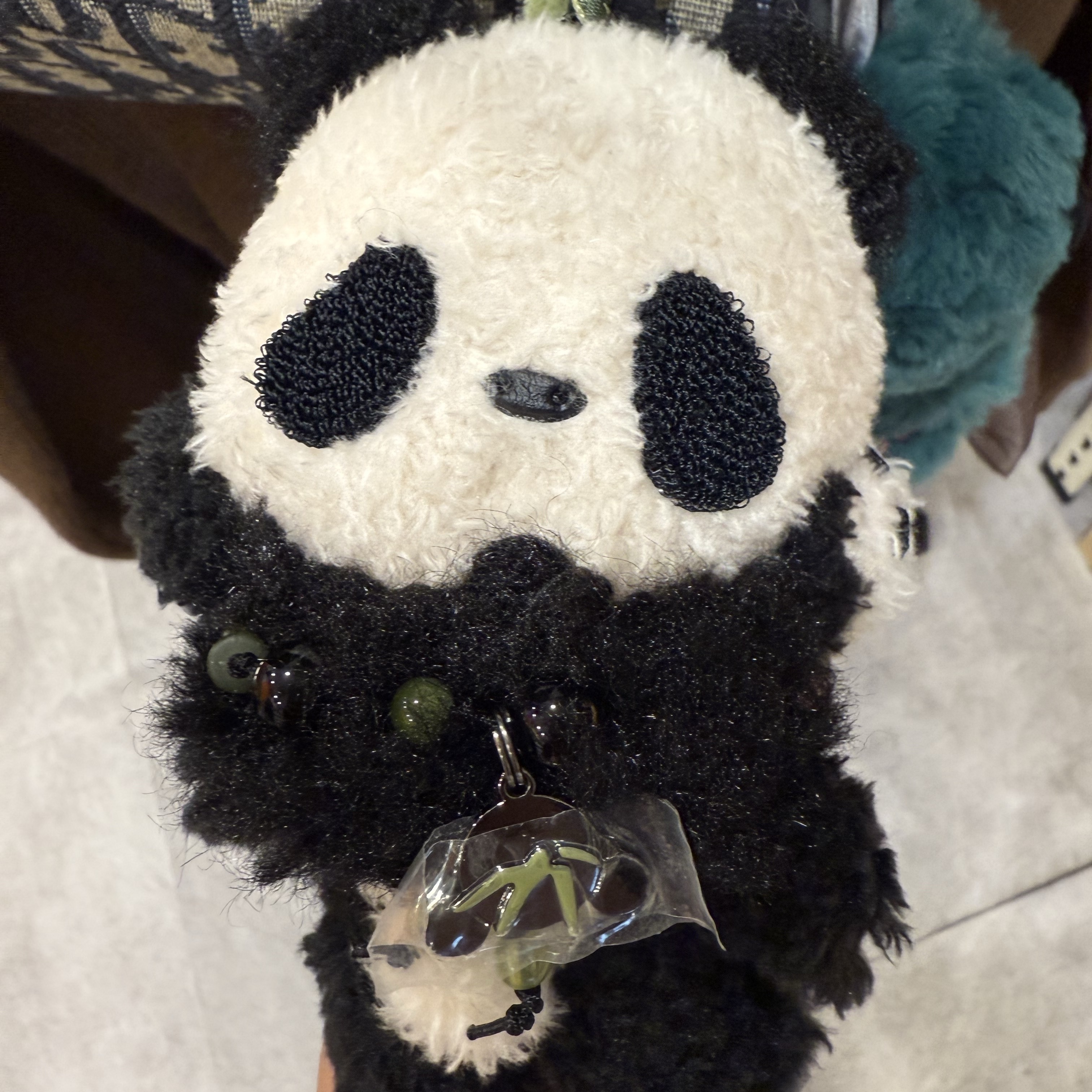 Pop Mart Skullpanda Lazy Panda Plush Doll Pendant 착용 스타일 - 2