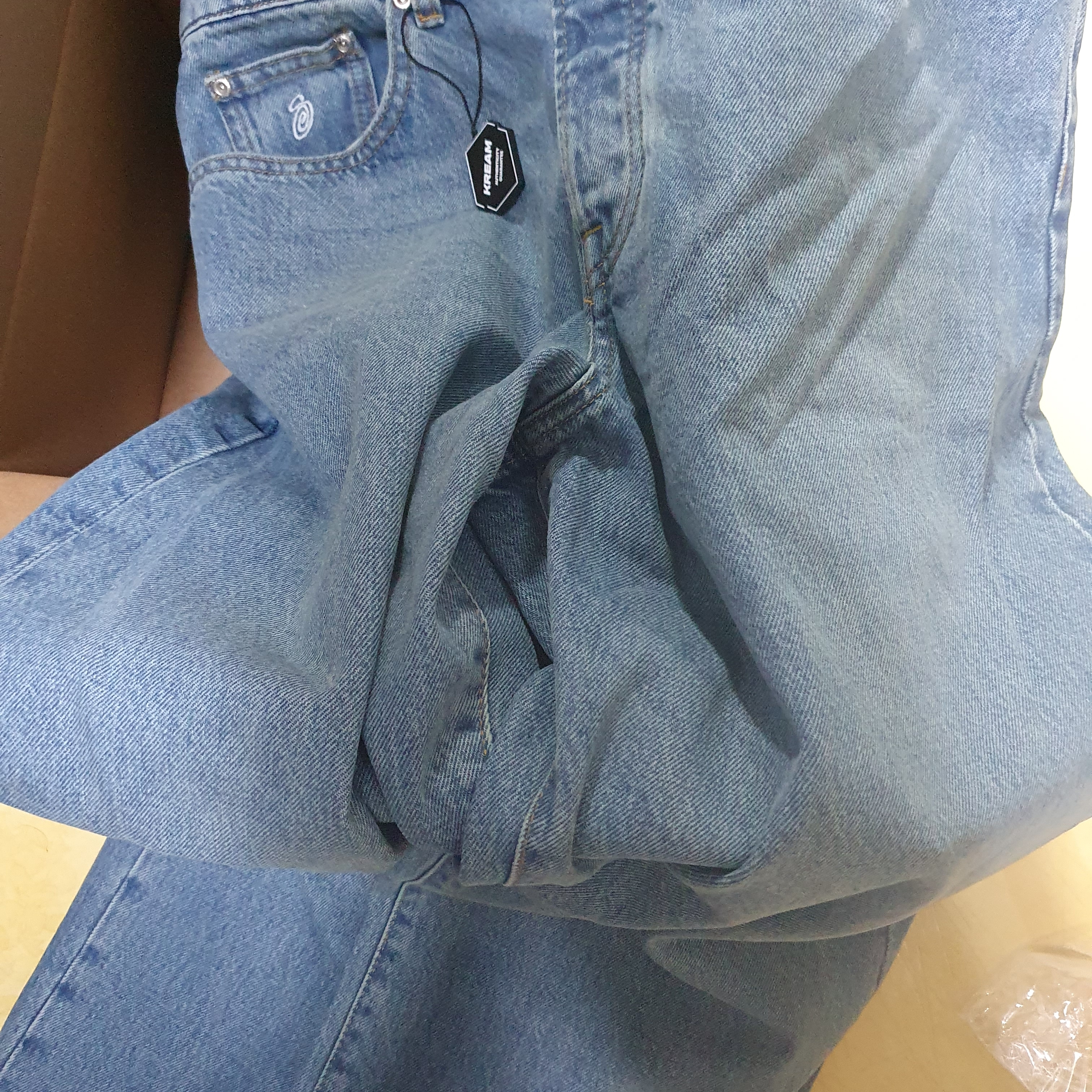 Stussy Denim Big OL' Jean Washed Blue 착용 스타일