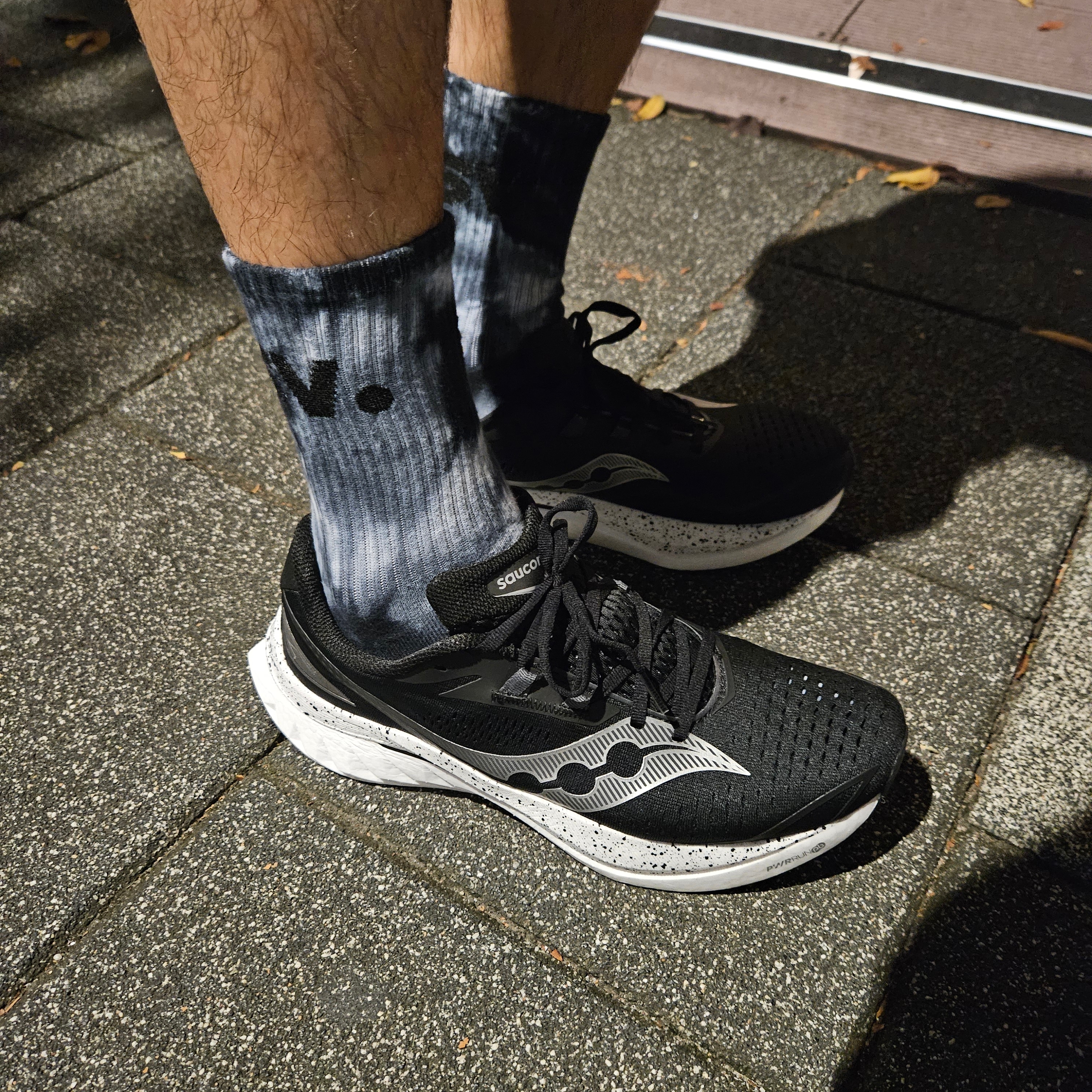 Saucony Endorphin Speed 4 Black 착용 스타일 - 2