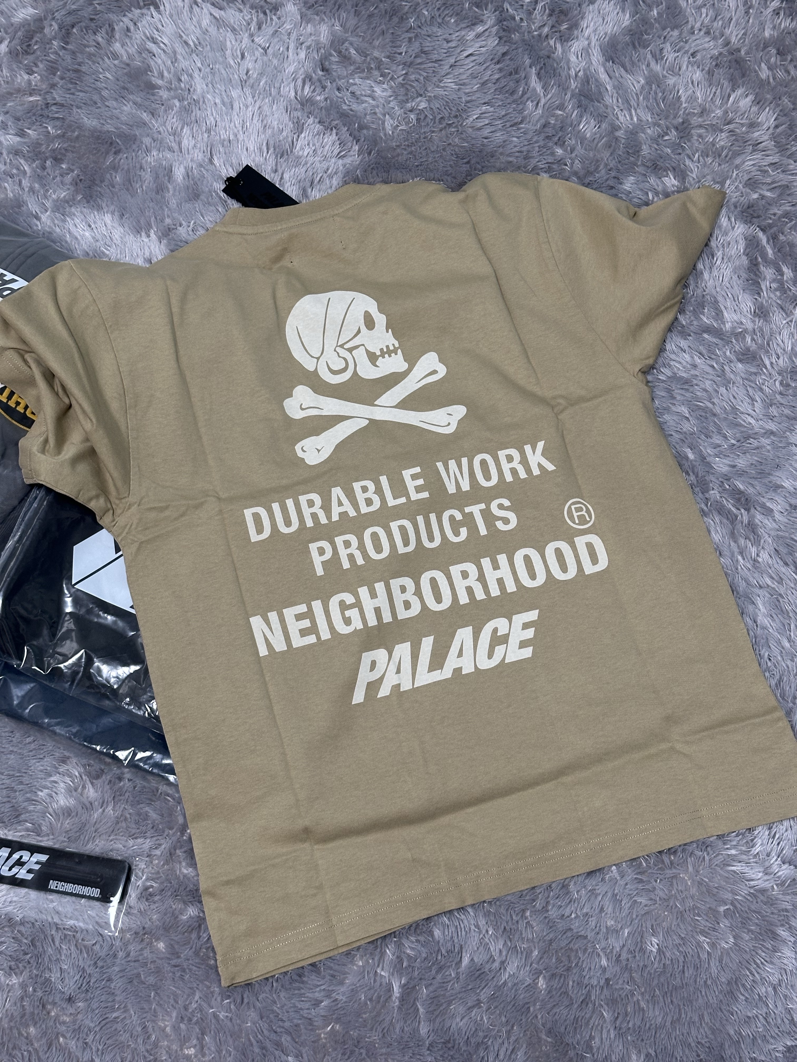 Palace x Neighborhood Pocket T-Shirt Incense - 25FW 착용 스타일 - 1
